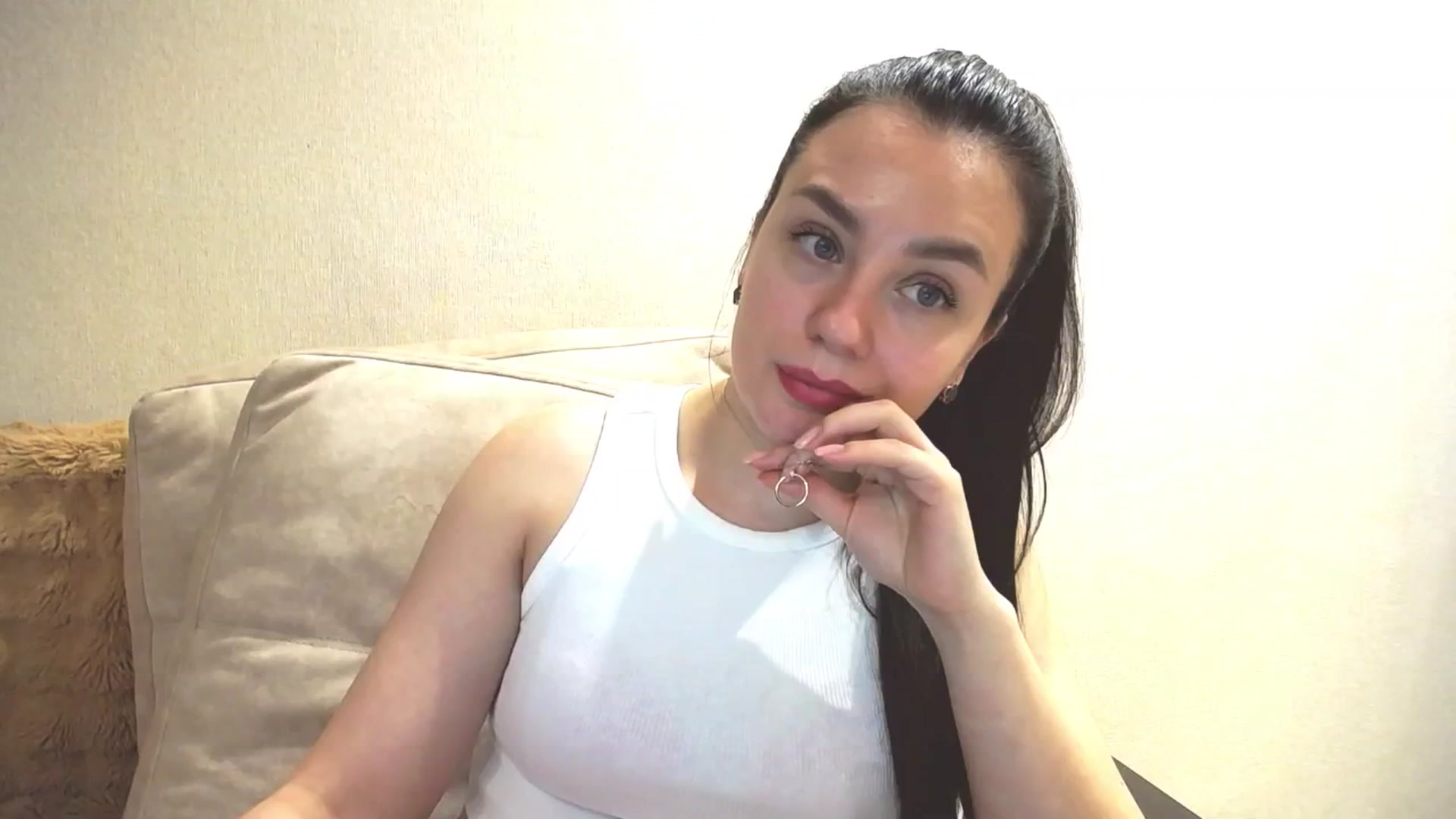 Gallery image thumbnail from Lillit__Wood_'s myfreecams stream on, 03/02/2025, 14:46 image 13 of 20