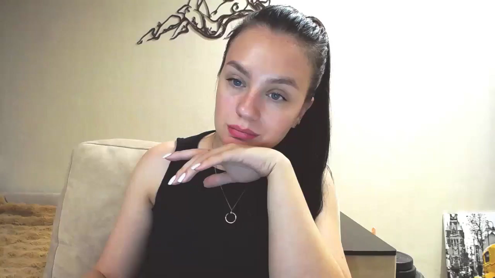 Gallery image thumbnail from Lillit__Wood_'s myfreecams stream on, 03/23/2025, 16:47 image 6 of 20