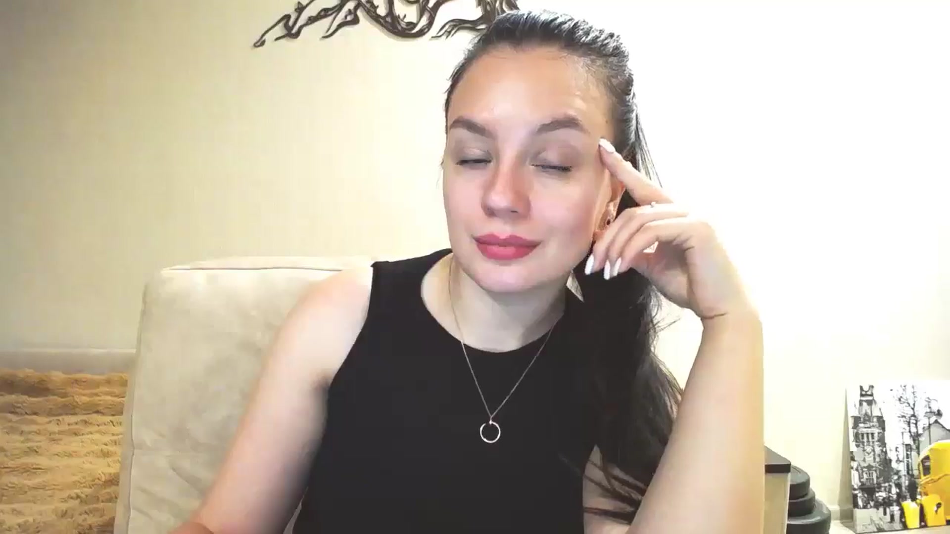 Gallery image thumbnail from Lillit__Wood_'s myfreecams stream on, 03/23/2025, 17:41 image 9 of 20