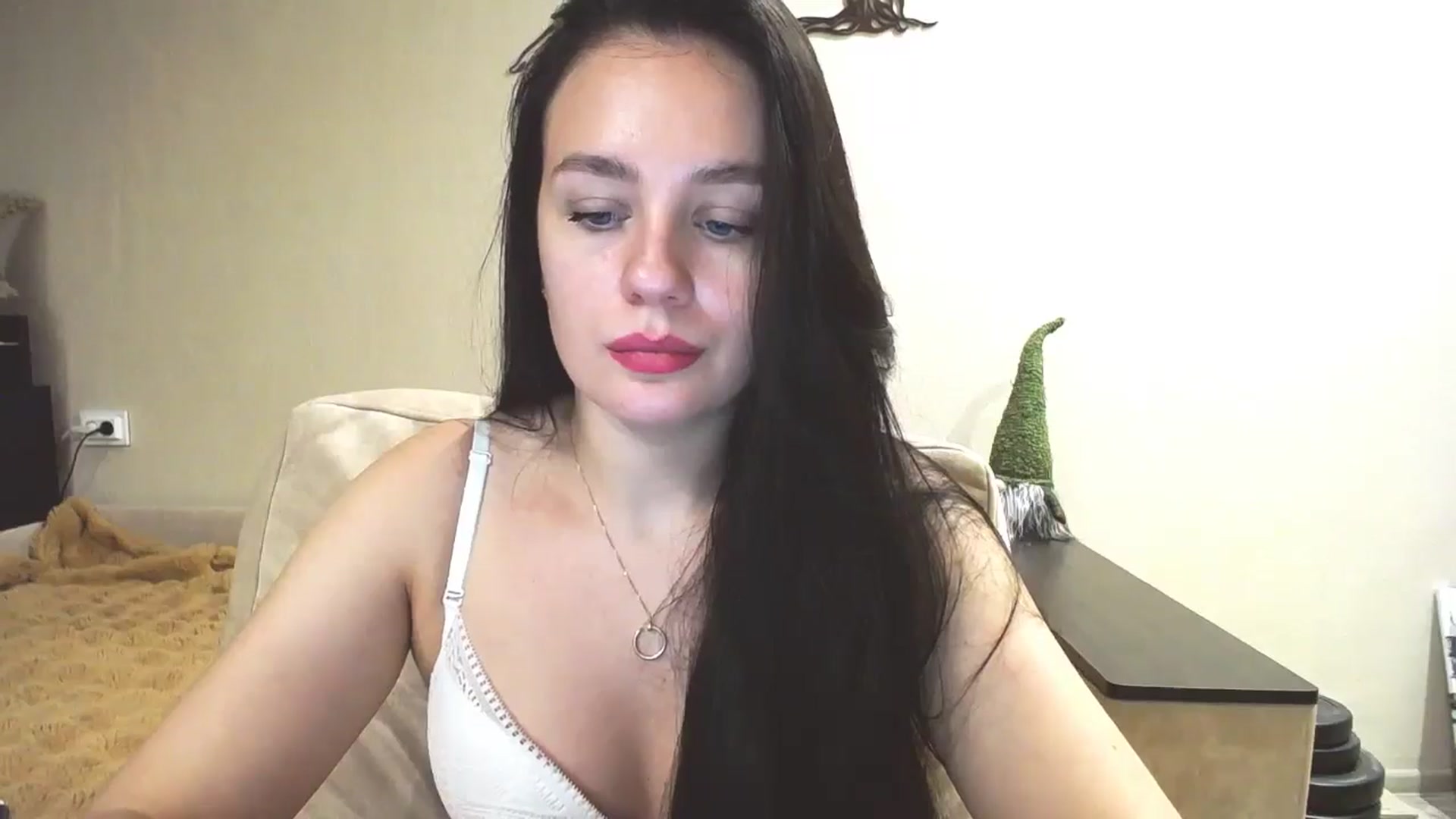Gallery image thumbnail from Lillit__Wood_'s myfreecams stream on, 03/27/2025, 18:00 image 18 of 20