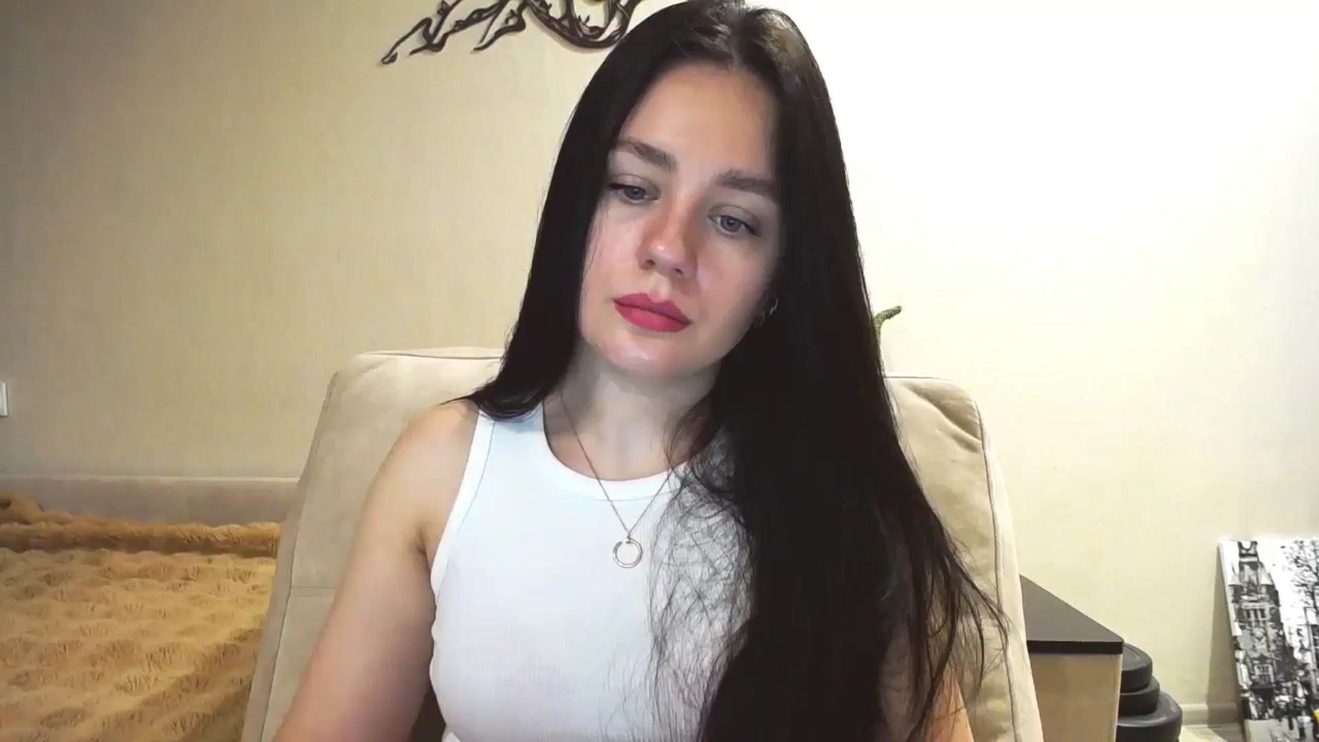 Gallery image thumbnail from Lillit__Wood_'s myfreecams stream on, 03/30/2025, 15:56 image 12 of 20