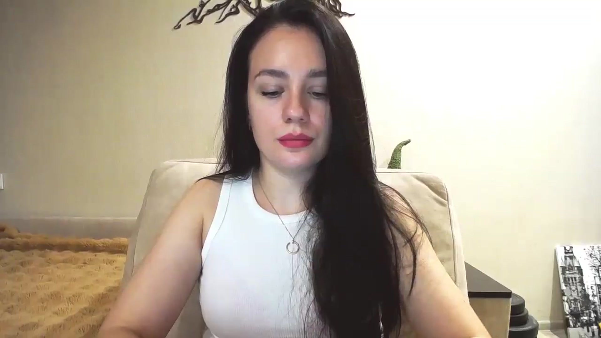 Gallery image thumbnail from Lillit__Wood_'s myfreecams stream on, 03/30/2025, 15:56 image 13 of 20