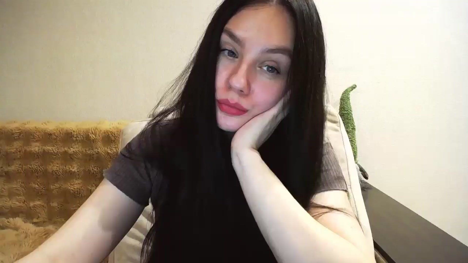 Gallery image thumbnail from Lillit__Wood_'s myfreecams stream on, 04/02/2025, 20:19 image 15 of 20