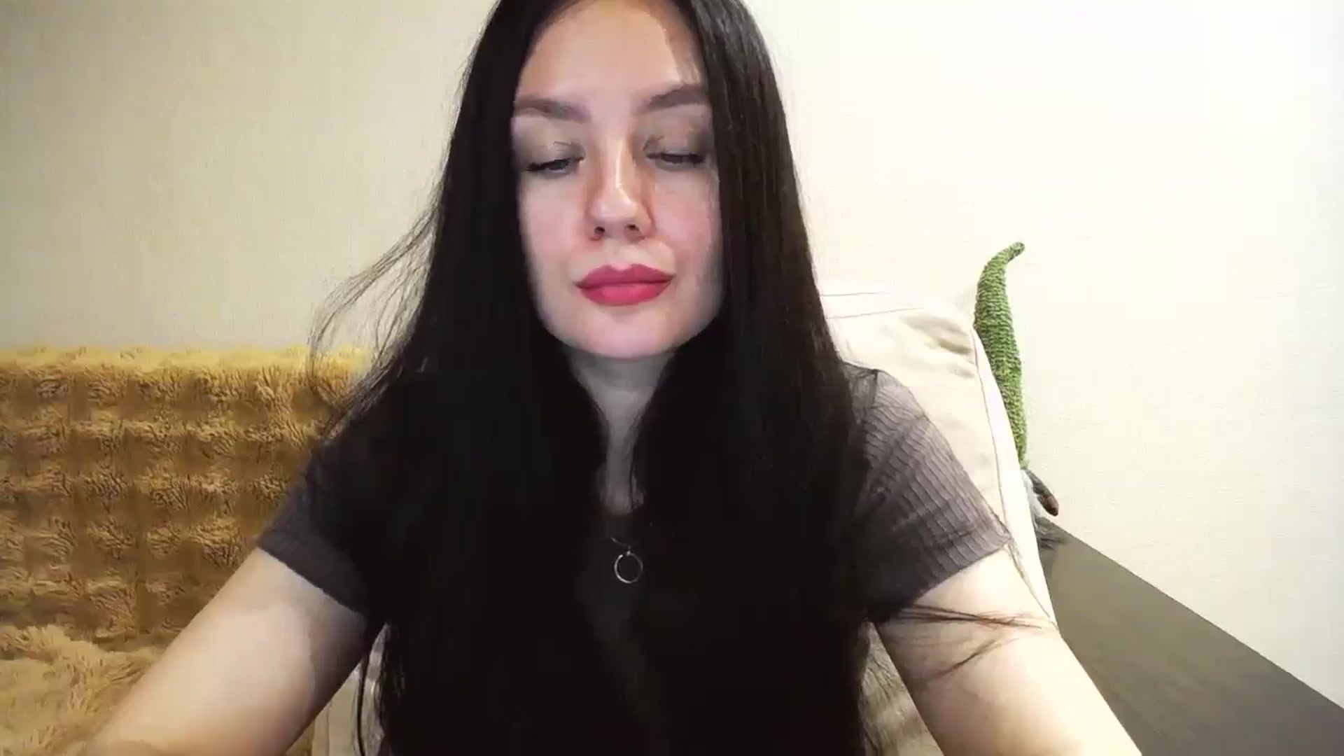 Gallery image thumbnail from Lillit__Wood_'s myfreecams stream on, 04/02/2025, 20:19 image 16 of 20