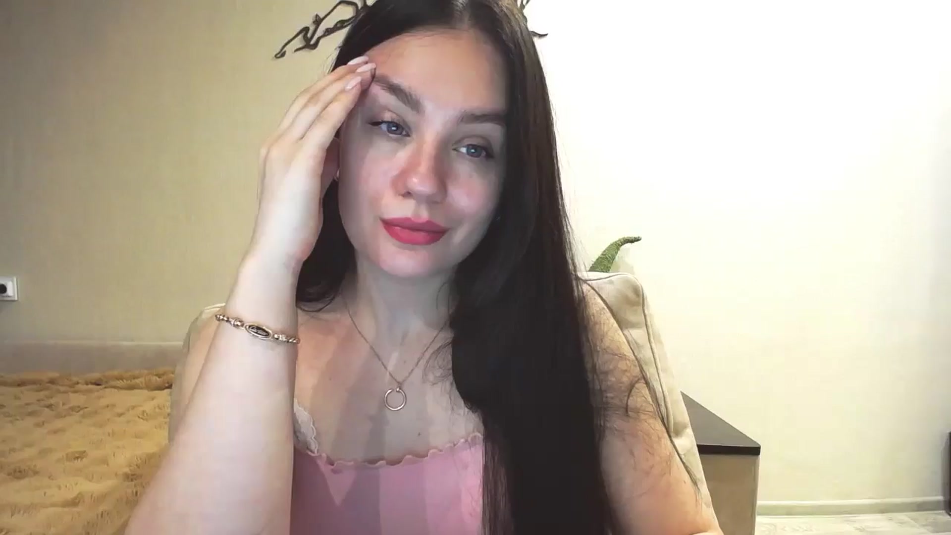 Gallery image thumbnail from Lillit__Wood_'s myfreecams stream on, 04/17/2025, 13:22 image 2 of 20