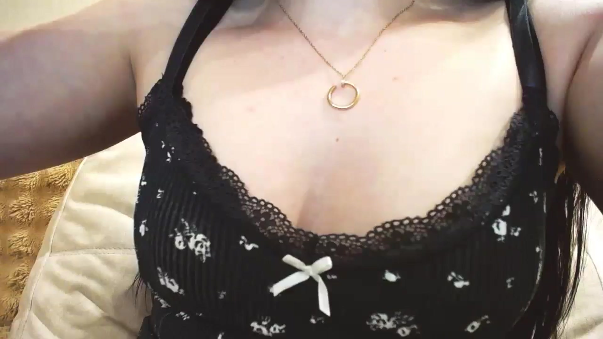 Gallery image thumbnail from Lillit__Wood_'s myfreecams stream on, 05/10/2025, 16:18 image 18 of 20