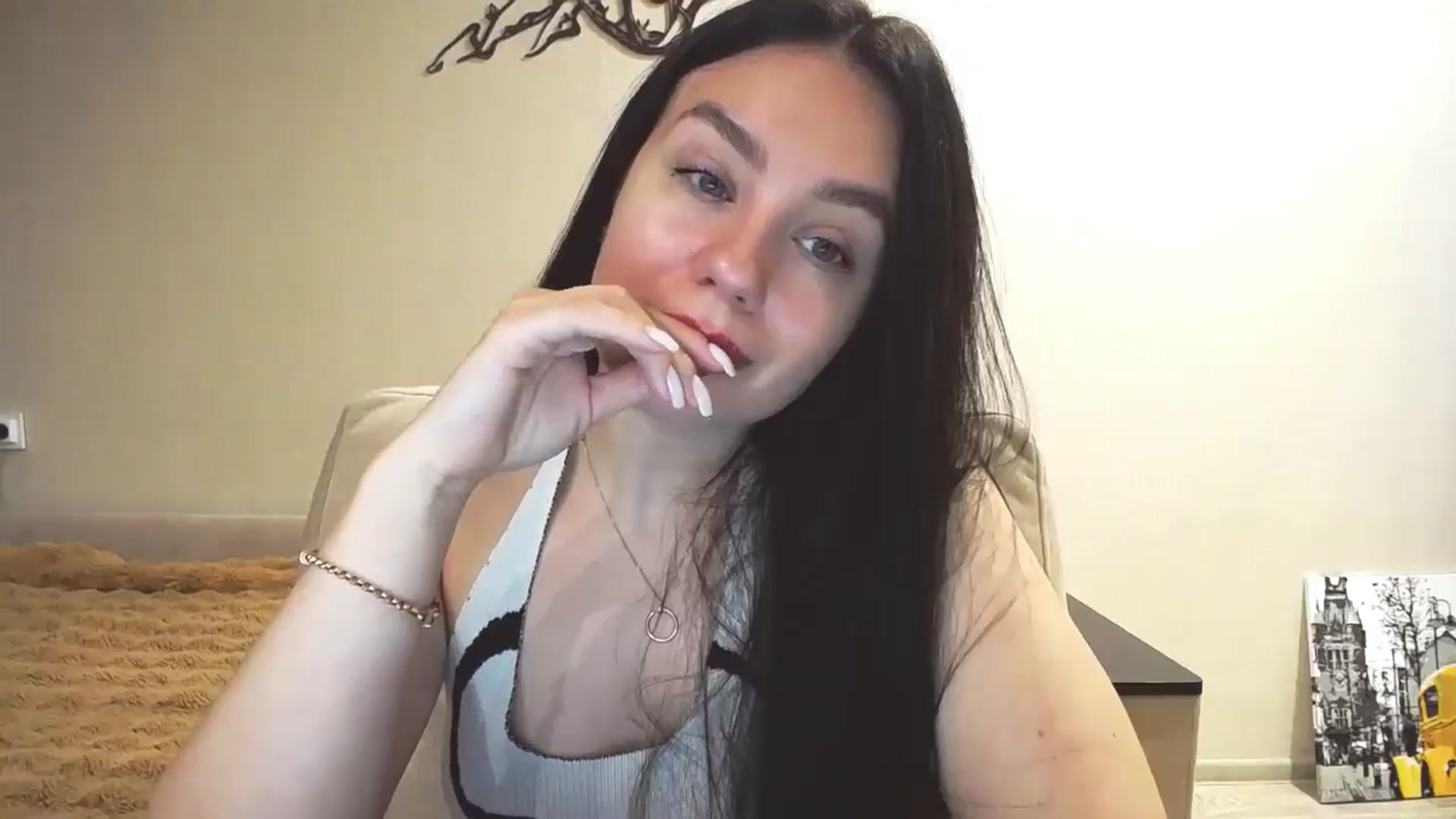 Gallery image thumbnail from Lillit__Wood_'s myfreecams stream on, 05/16/2025, 13:18 image 4 of 20