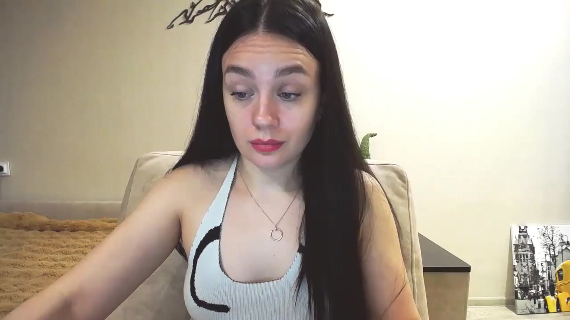 Gallery image thumbnail from Lillit__Wood_'s myfreecams stream on, 05/16/2025, 13:18 image 8 of 20