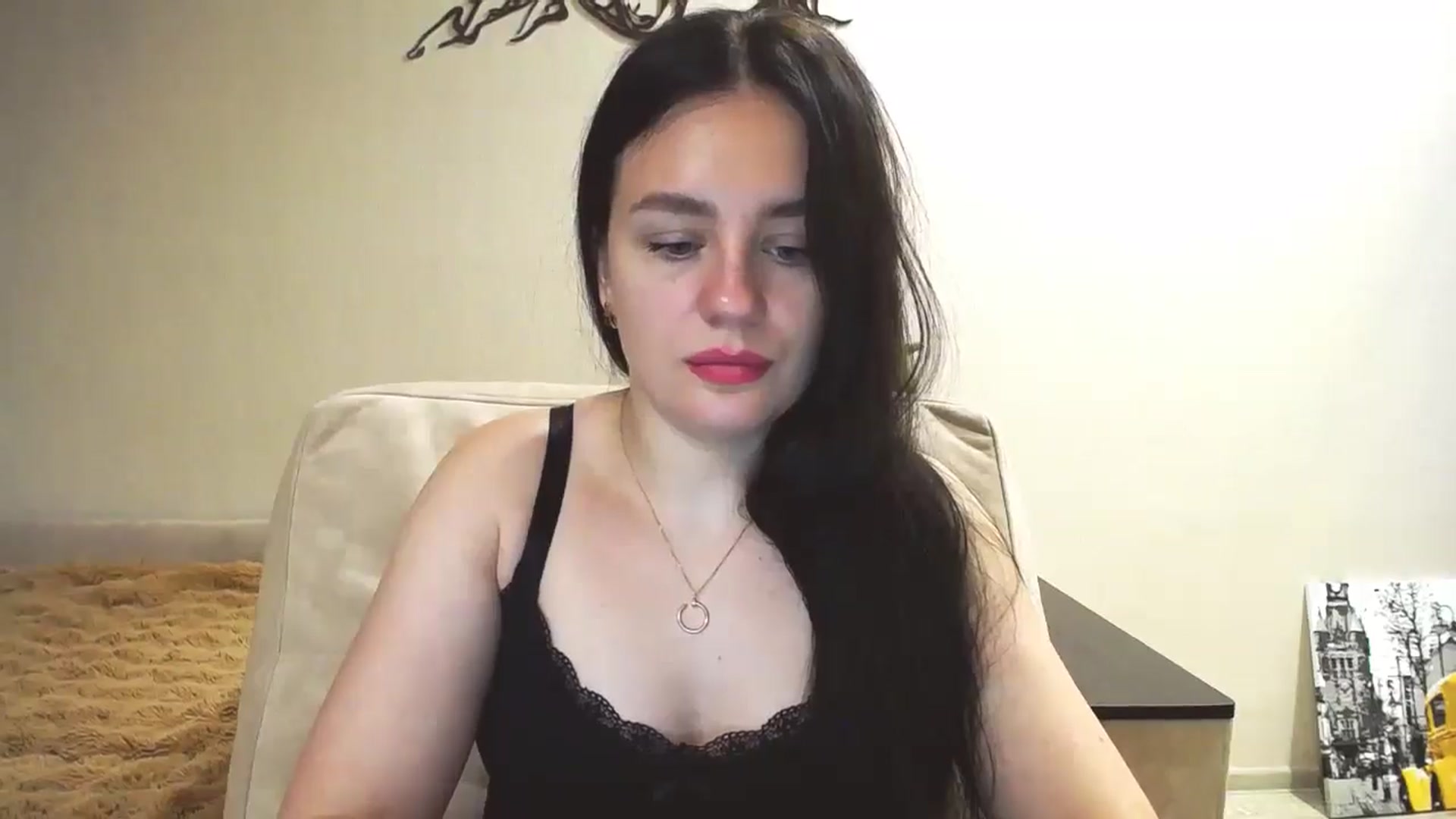 Gallery image thumbnail from Lillit__Wood_'s myfreecams stream on, 05/18/2025, 16:20 image 7 of 20