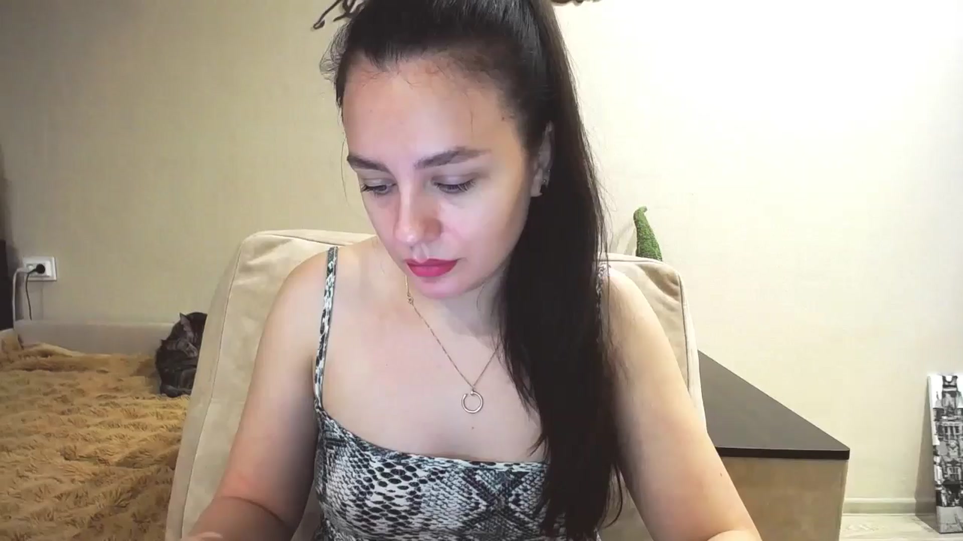 Gallery image thumbnail from Lillit__Wood_'s myfreecams stream on, 05/19/2025, 15:20 image 1 of 20