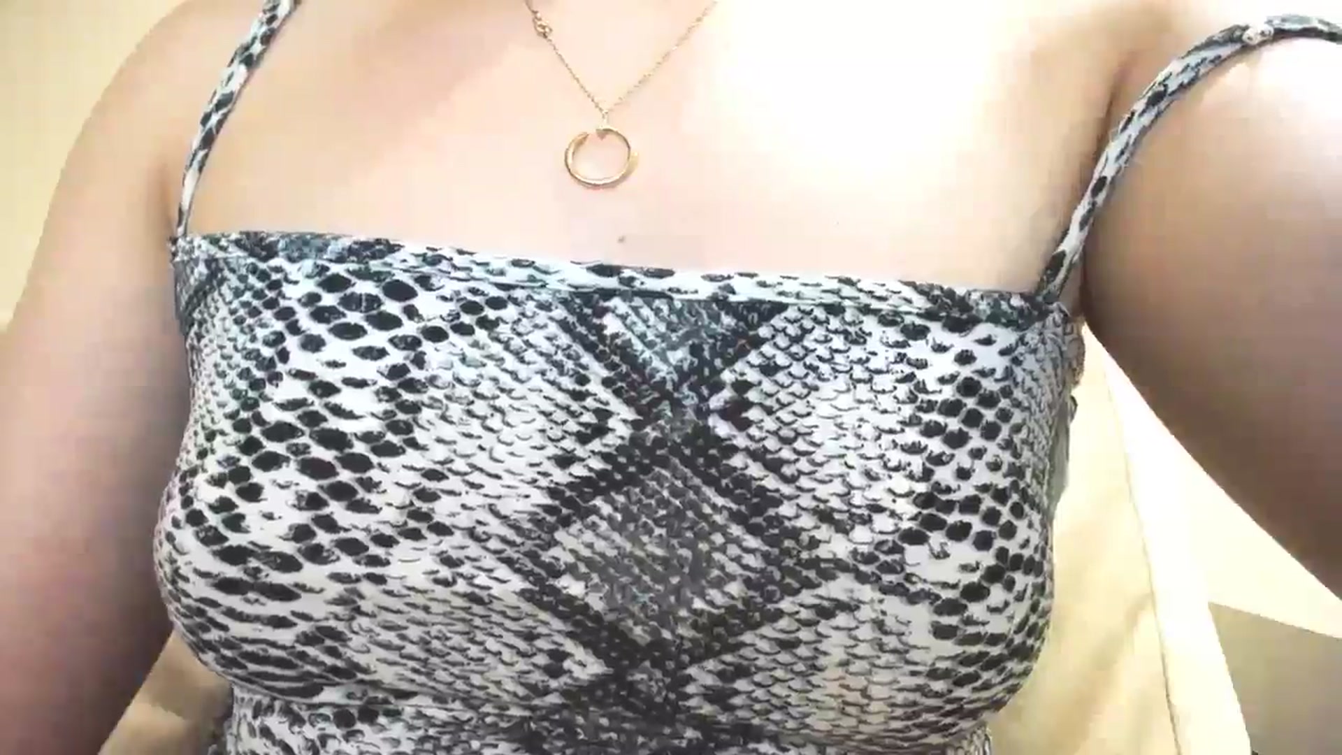 Gallery image thumbnail from Lillit__Wood_'s myfreecams stream on, 05/31/2025, 14:05 image 19 of 20