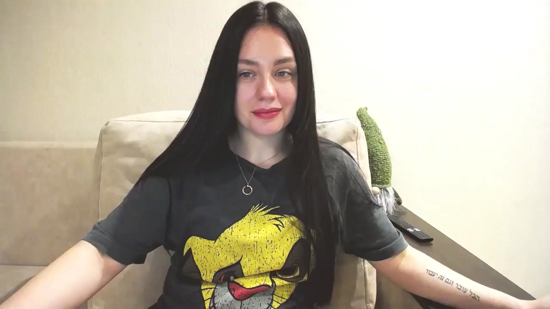 Gallery image thumbnail from Lillit__Wood_'s myfreecams stream on, 07/01/2025, 18:15 image 6 of 20