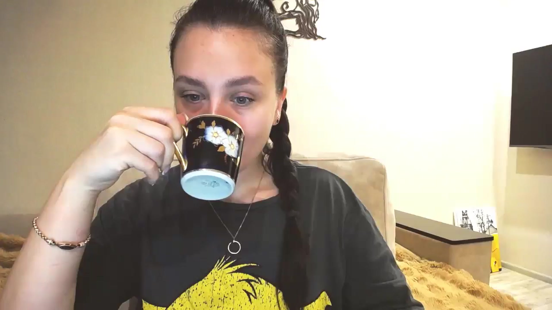 Gallery image thumbnail from Lillit__Wood_'s myfreecams stream on, 11/02/2025, 17:07 image 12 of 20