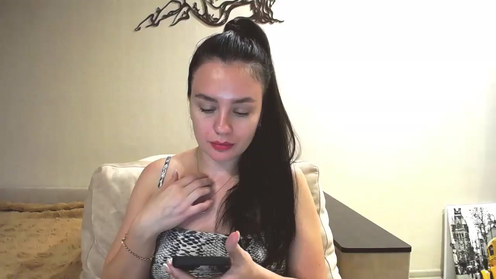 Gallery image thumbnail from Lillit__Wood_'s myfreecams stream on, 11/13/2025, 22:53 image 1 of 20
