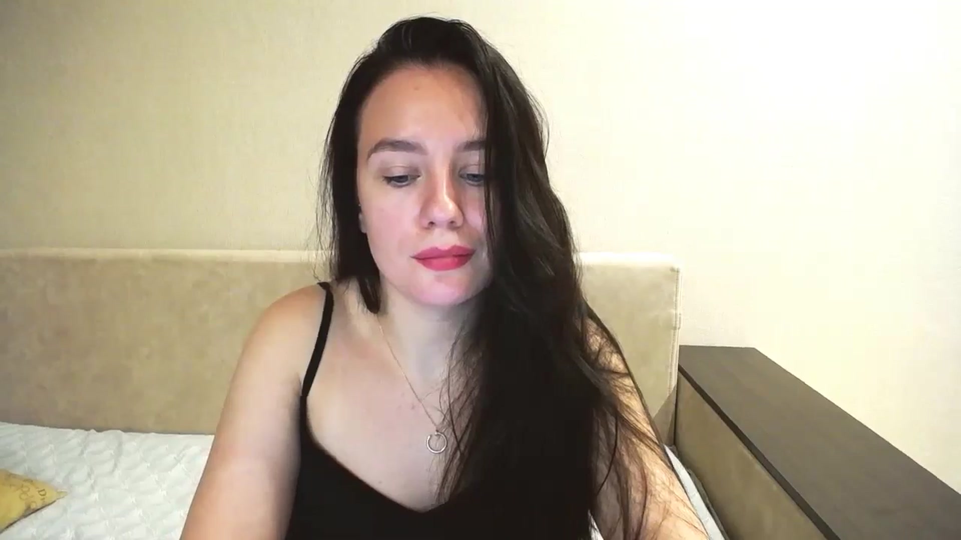 Gallery image thumbnail from Lillit__Wood_'s myfreecams stream on, 11/19/2025, 24:59 image 8 of 20