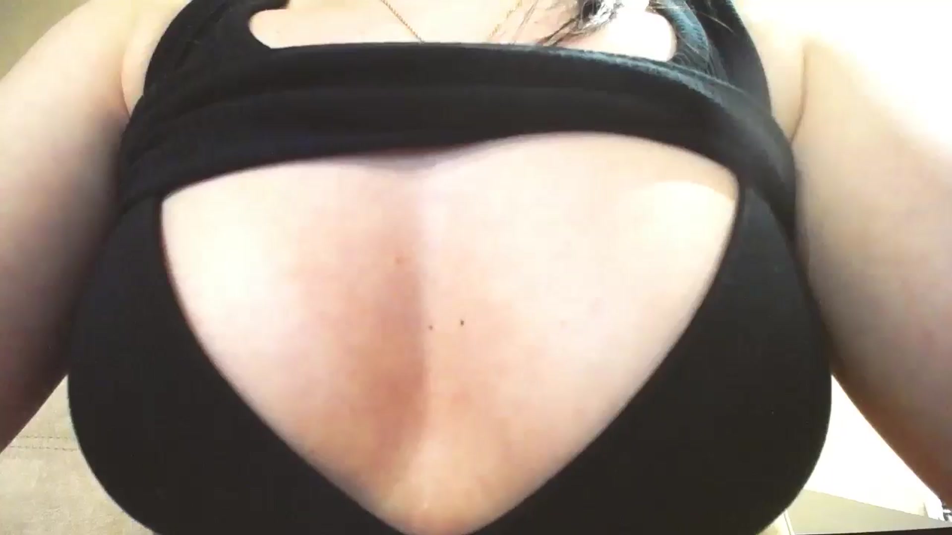 Gallery image thumbnail from Lillit__Wood_'s myfreecams stream on, 11/28/2025, 18:29 image 7 of 20