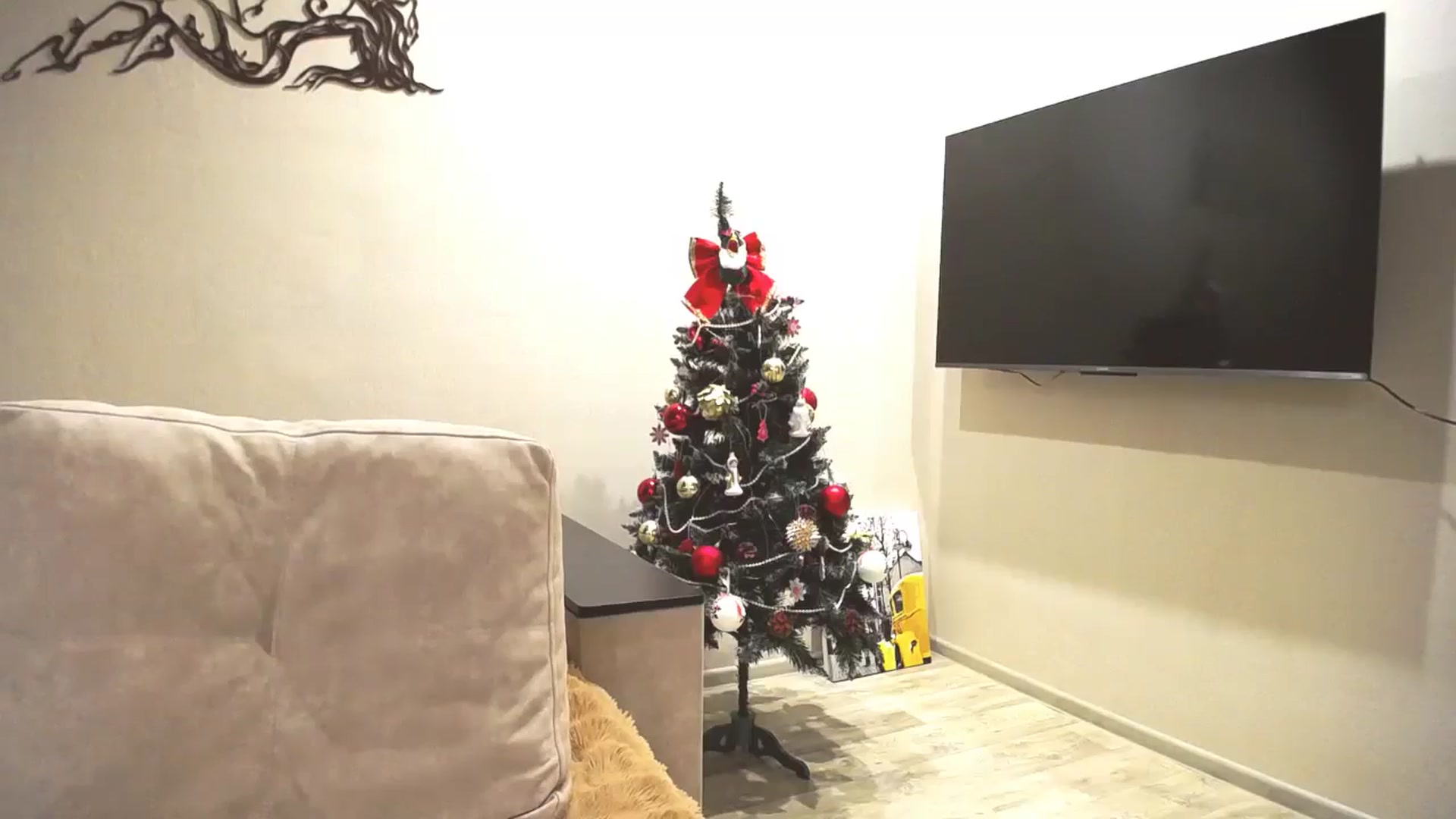 Gallery image thumbnail from Lillit__Wood_'s myfreecams stream on, 12/20/2025, 17:24 image 13 of 20