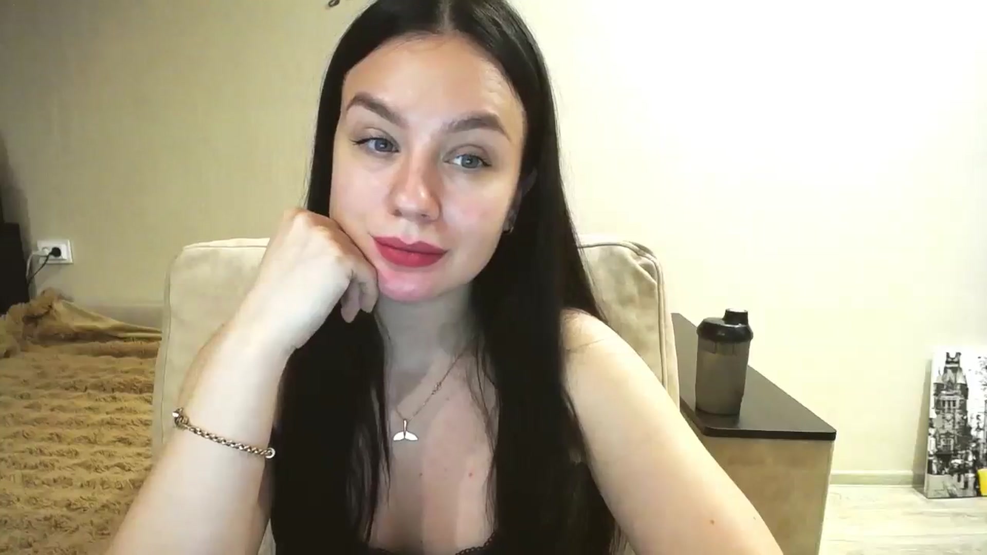 Gallery image thumbnail from Lillit__Wood_'s myfreecams stream on, 03/12/2026, 17:43 image 14 of 20
