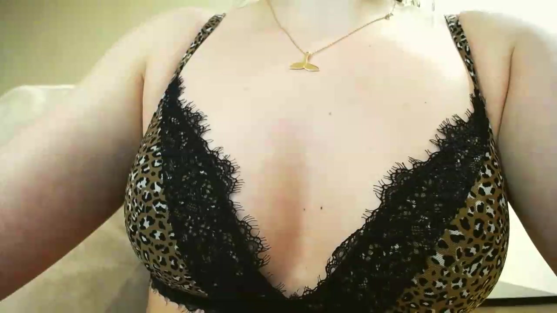 Gallery image thumbnail from Lillit__Wood_'s myfreecams stream on, 06/03/2026, 16:54 image 8 of 20