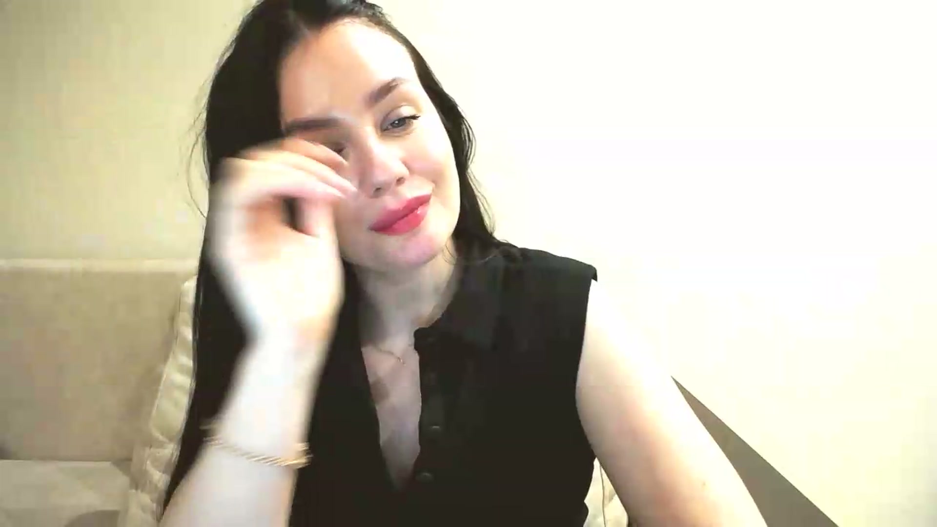 Gallery image thumbnail from Lillit__Wood_'s myfreecams stream on, 06/14/2026, 20:01 image 3 of 20