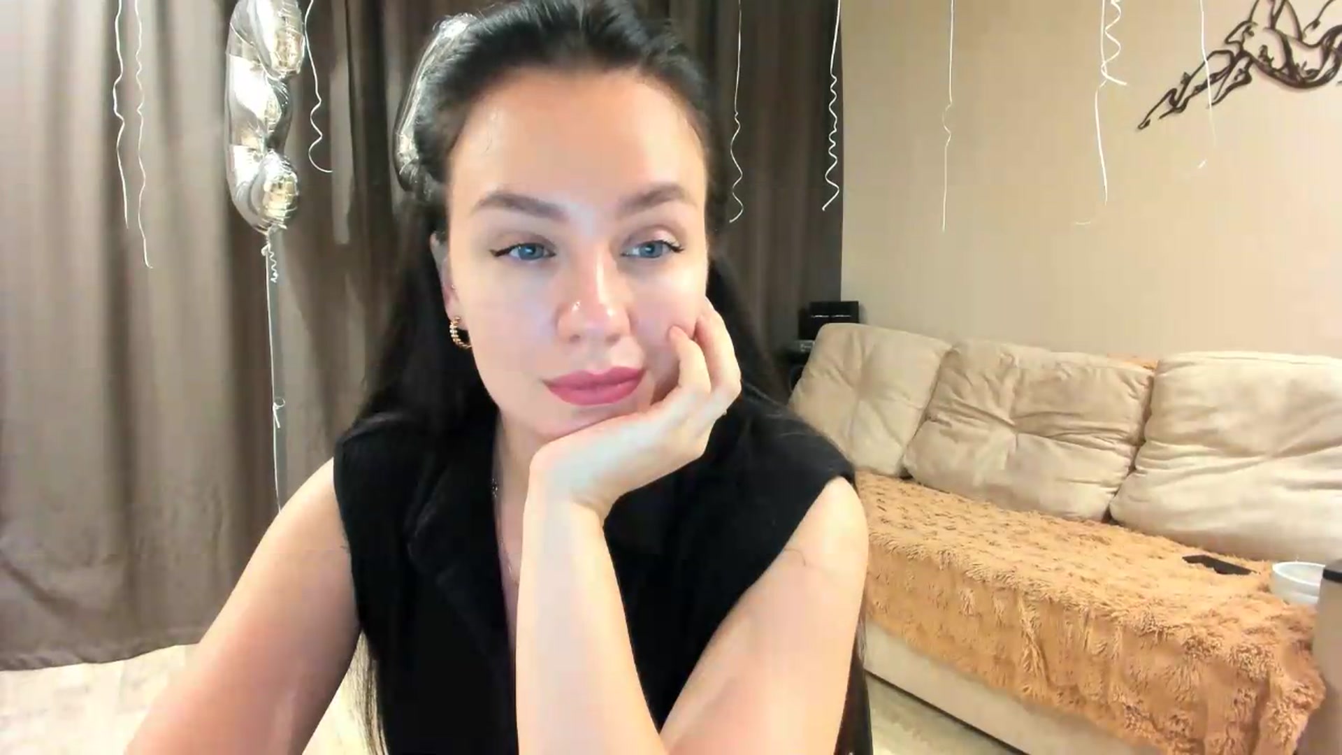 Gallery image thumbnail from Lillit__Wood_'s myfreecams stream on, 08/26/2026, 23:12 image 6 of 20