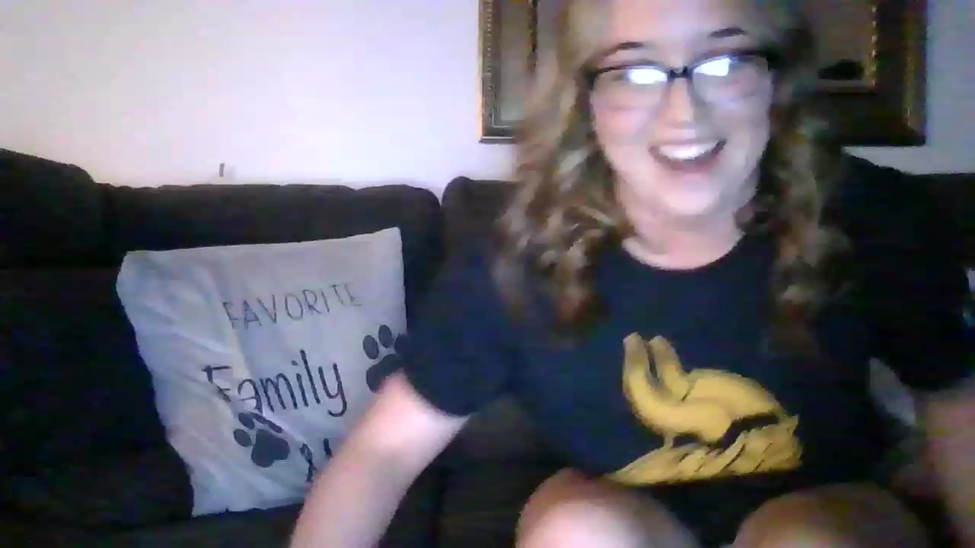 Gallery image thumbnail from Lillkitty97's myfreecams stream on, 05/22/2023, 03:46 image 9 of 20