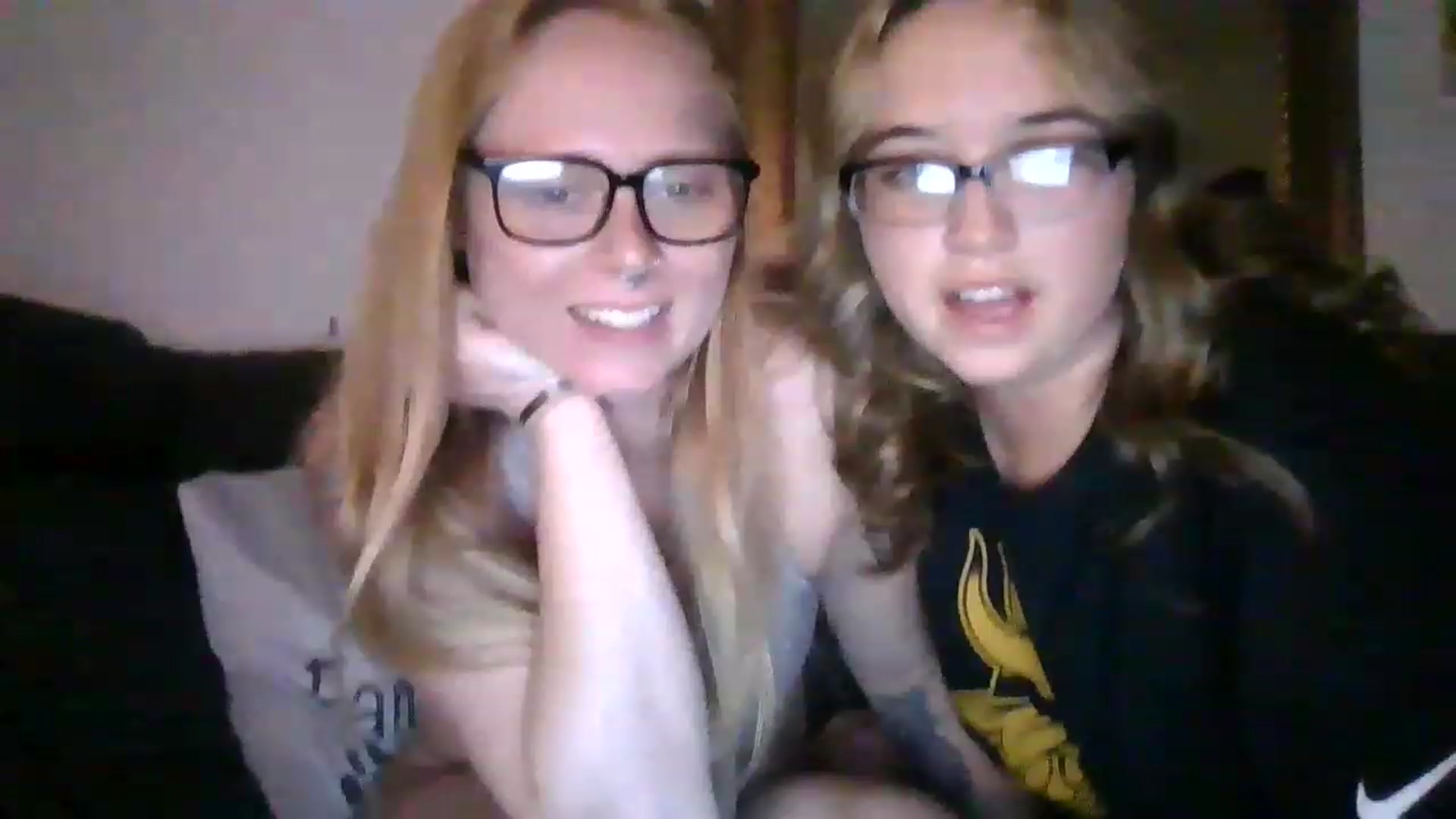 Gallery image thumbnail from Lillkitty97's myfreecams stream on, 05/22/2023, 03:46 image 16 of 20