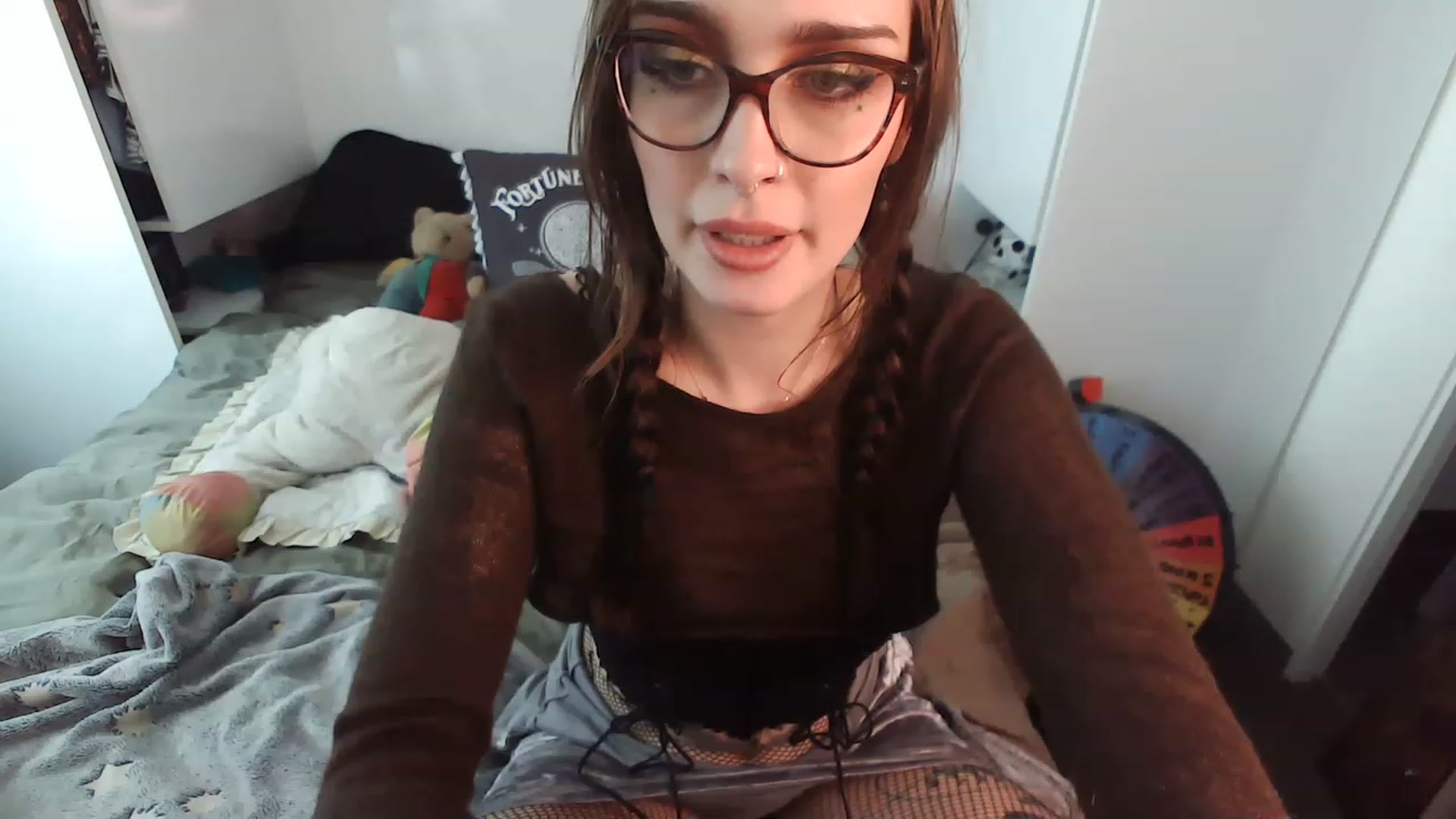 Gallery image thumbnail from Lilllamie's myfreecams stream on, 11/21/2022, 08:55 image 3 of 20