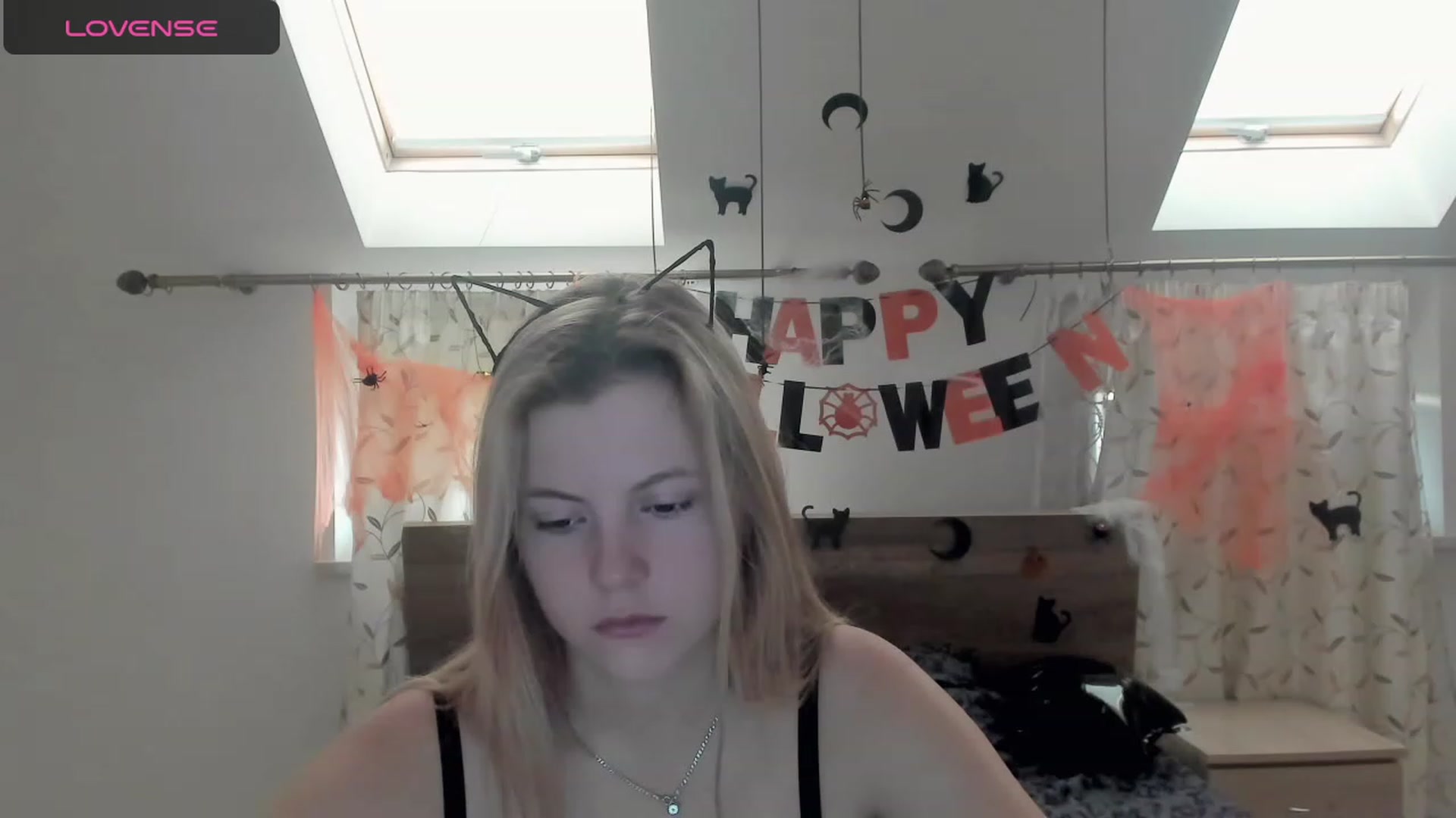 Gallery image thumbnail from LillyDepp's myfreecams stream on, 10/31/2023, 08:02 image 1 of 20