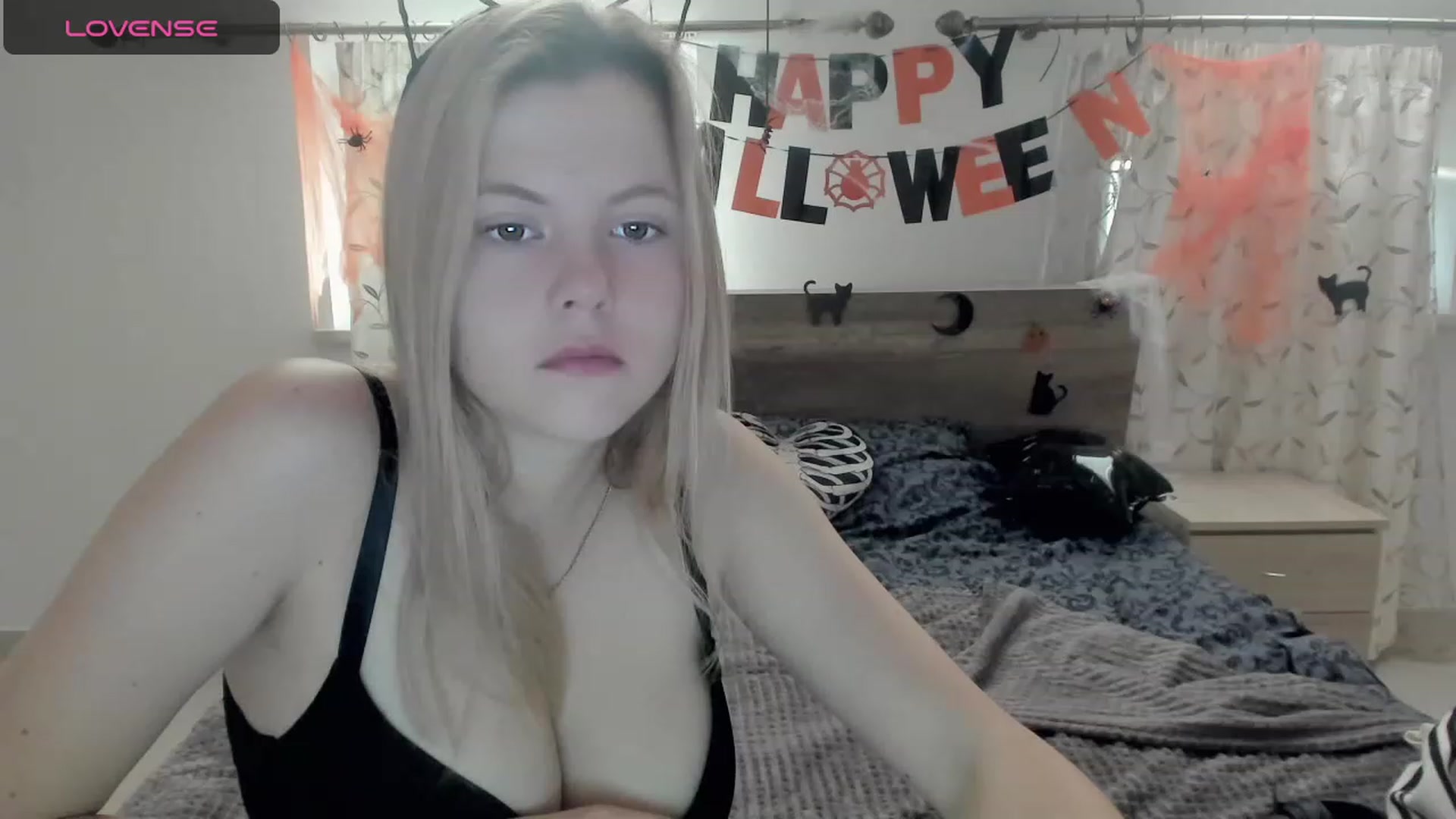 Gallery image thumbnail from LillyDepp's myfreecams stream on, 10/31/2023, 08:02 image 17 of 20