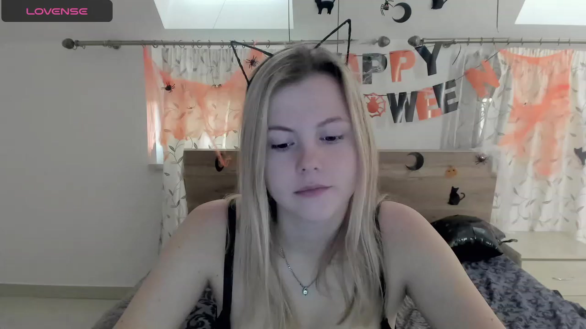 Gallery image thumbnail from LillyDepp's myfreecams stream on, 10/31/2023, 12:00 image 3 of 20
