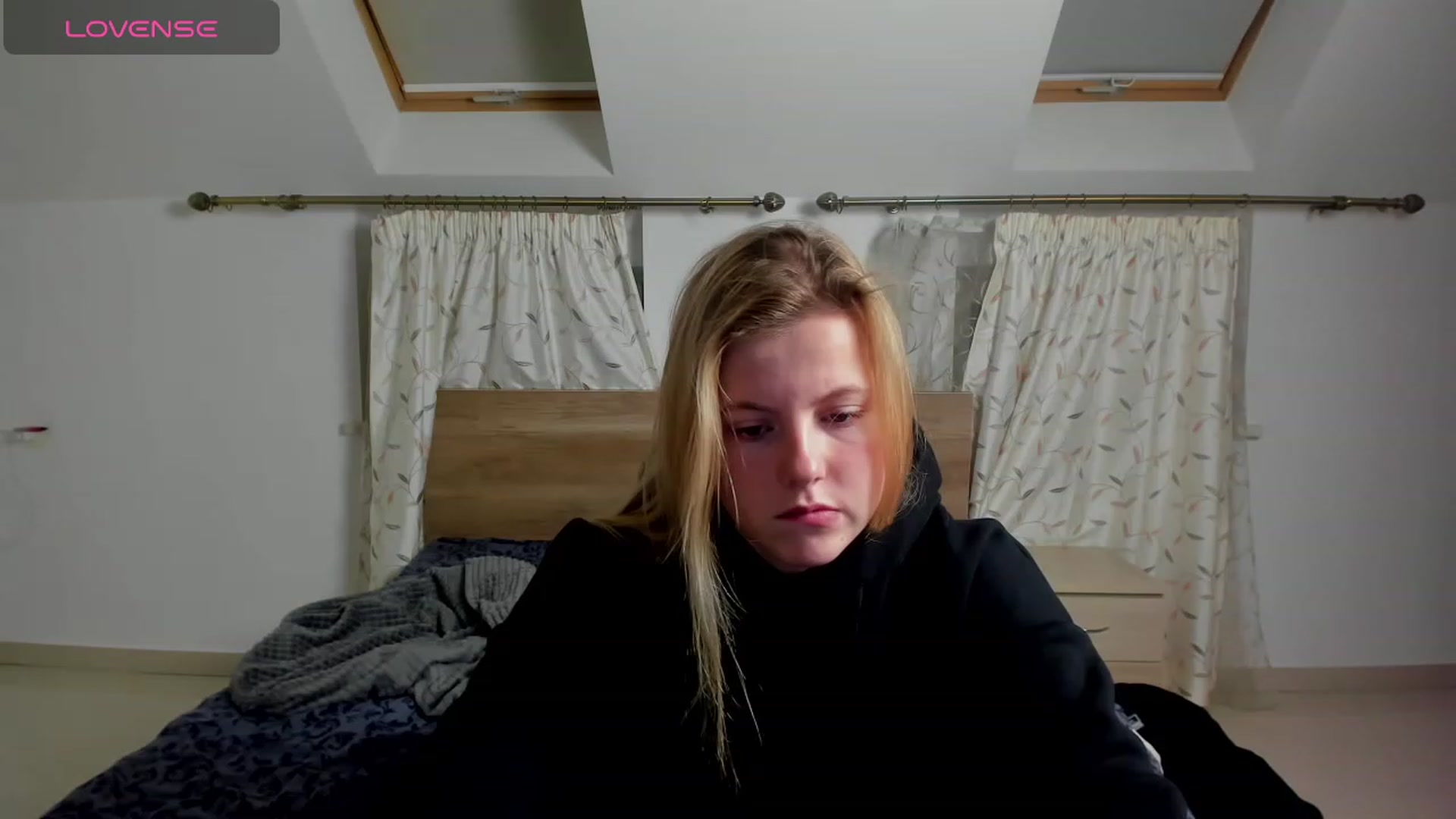 Gallery image thumbnail from LillyDepp's myfreecams stream on, 11/19/2023, 15:38 image 1 of 20