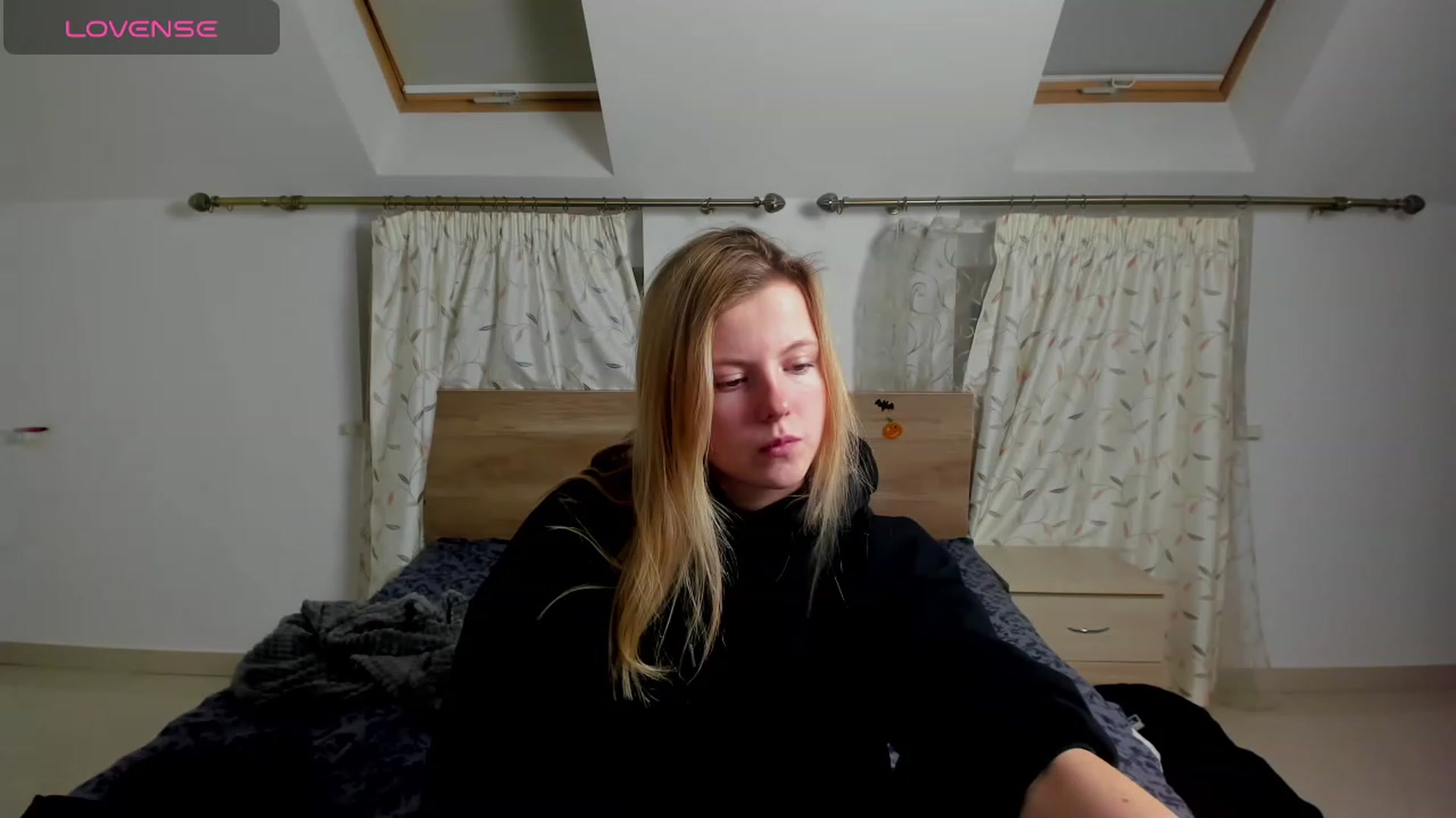 Gallery image thumbnail from LillyDepp's myfreecams stream on, 11/19/2023, 15:38 image 17 of 20