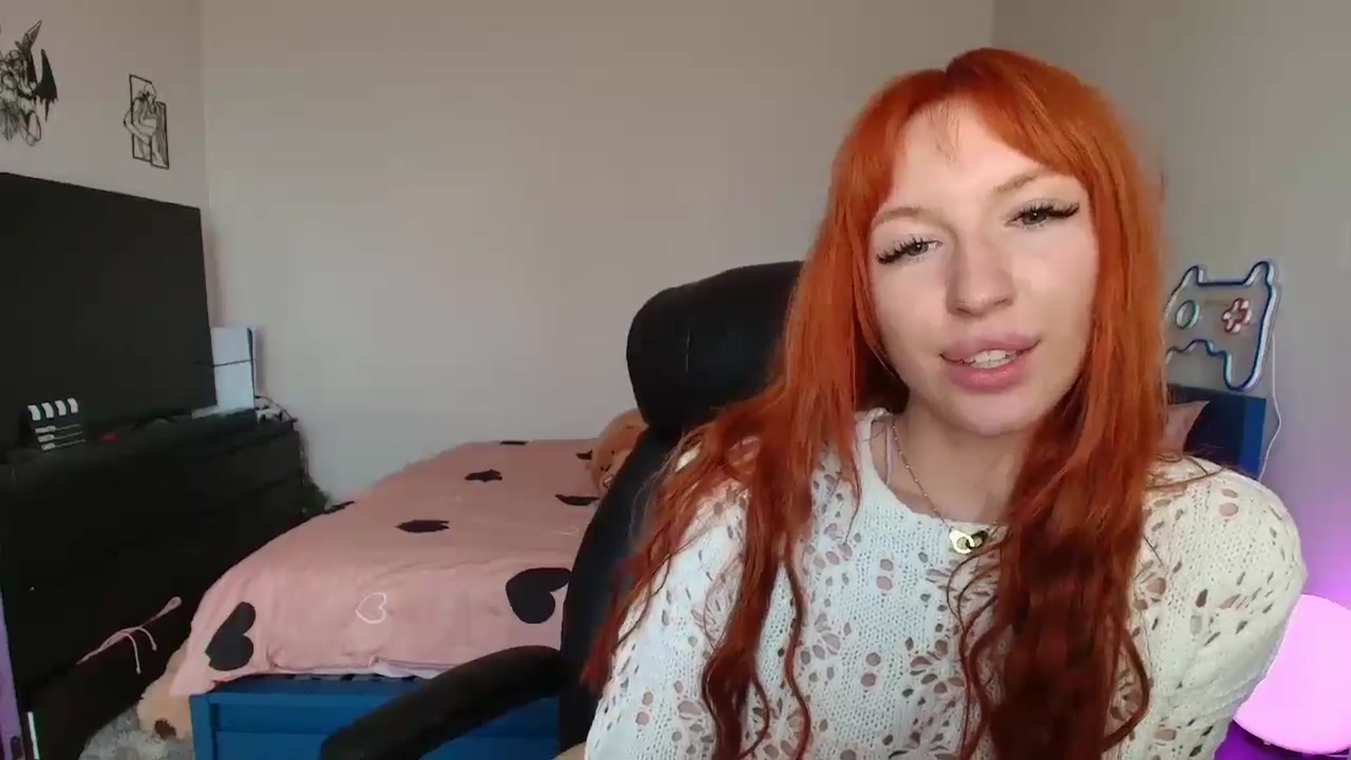 Gallery image thumbnail from LillyMays's myfreecams stream on, 08/18/2025, 10:36 image 13 of 20