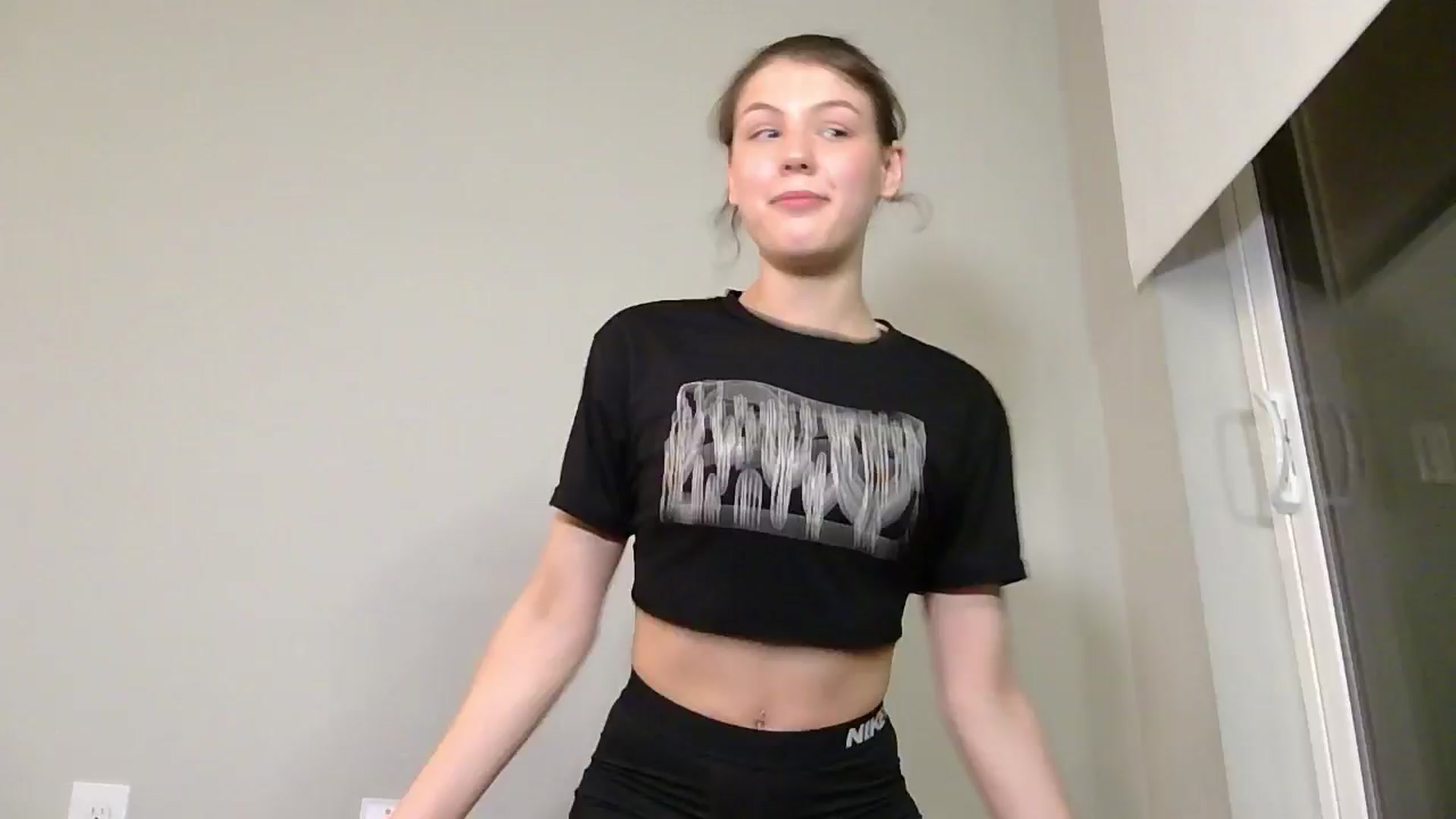 Gallery image thumbnail from LillyRayne's myfreecams stream on, 04/15/2025, 05:33 image 2 of 20