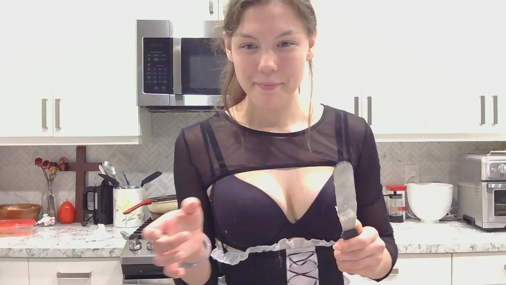 Gallery image thumbnail from LillyRayne's myfreecams stream on, 05/15/2025, 08:11 image 7 of 20