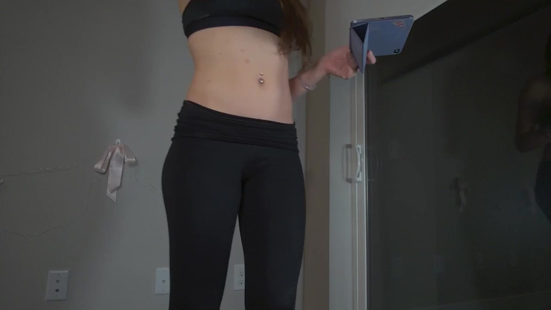 Gallery image thumbnail from LillyRayne's myfreecams stream on, 07/10/2025, 04:38 image 6 of 20