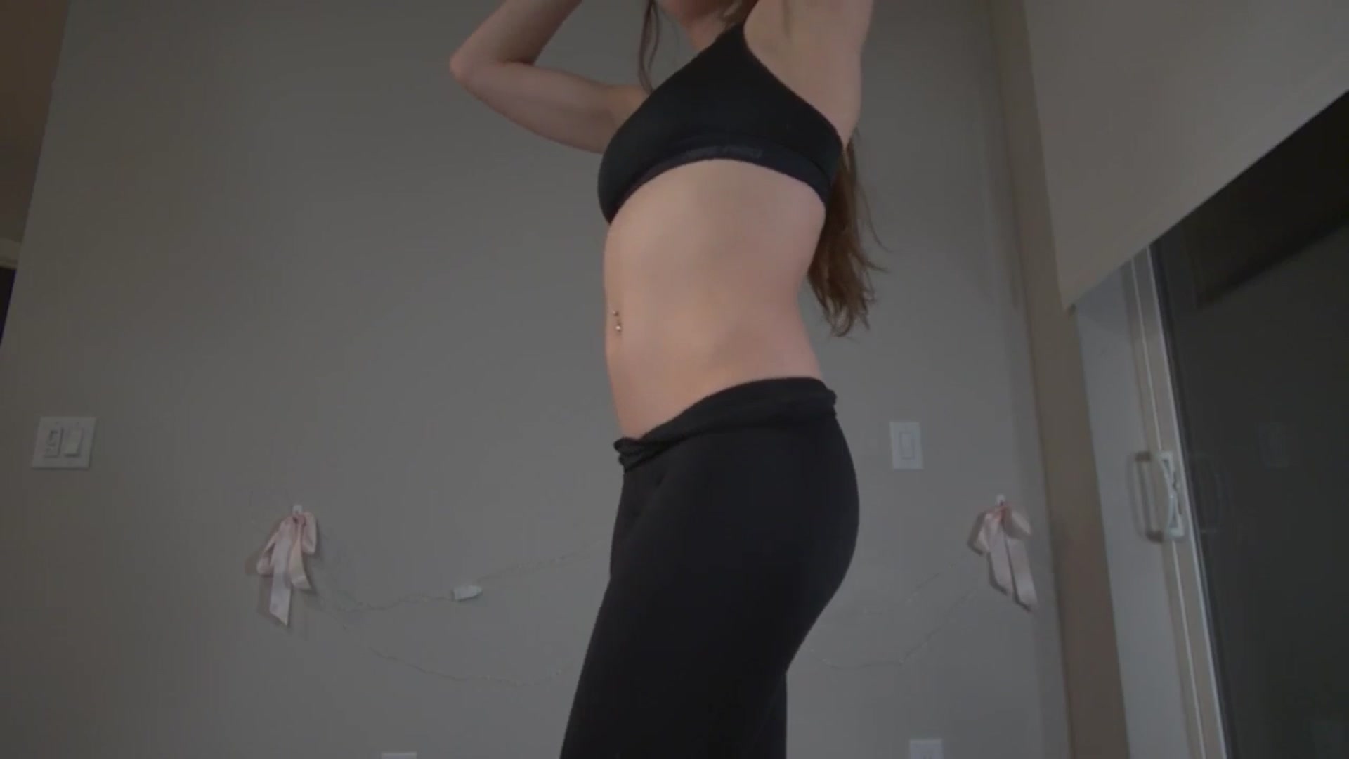 Gallery image thumbnail from LillyRayne's myfreecams stream on, 07/10/2025, 07:11 image 3 of 20