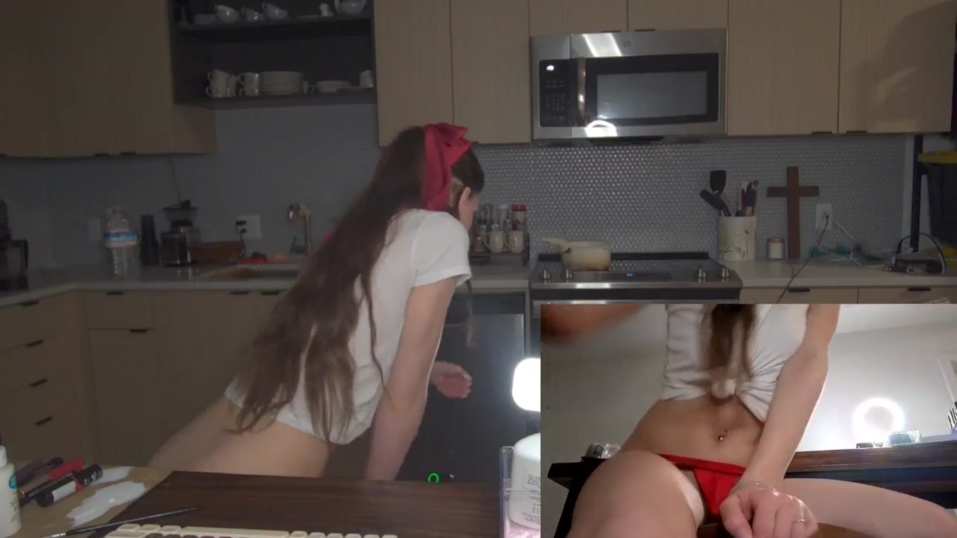 Gallery image thumbnail from LillyRayne's myfreecams stream on, 02/07/2026, 11:49 image 3 of 20