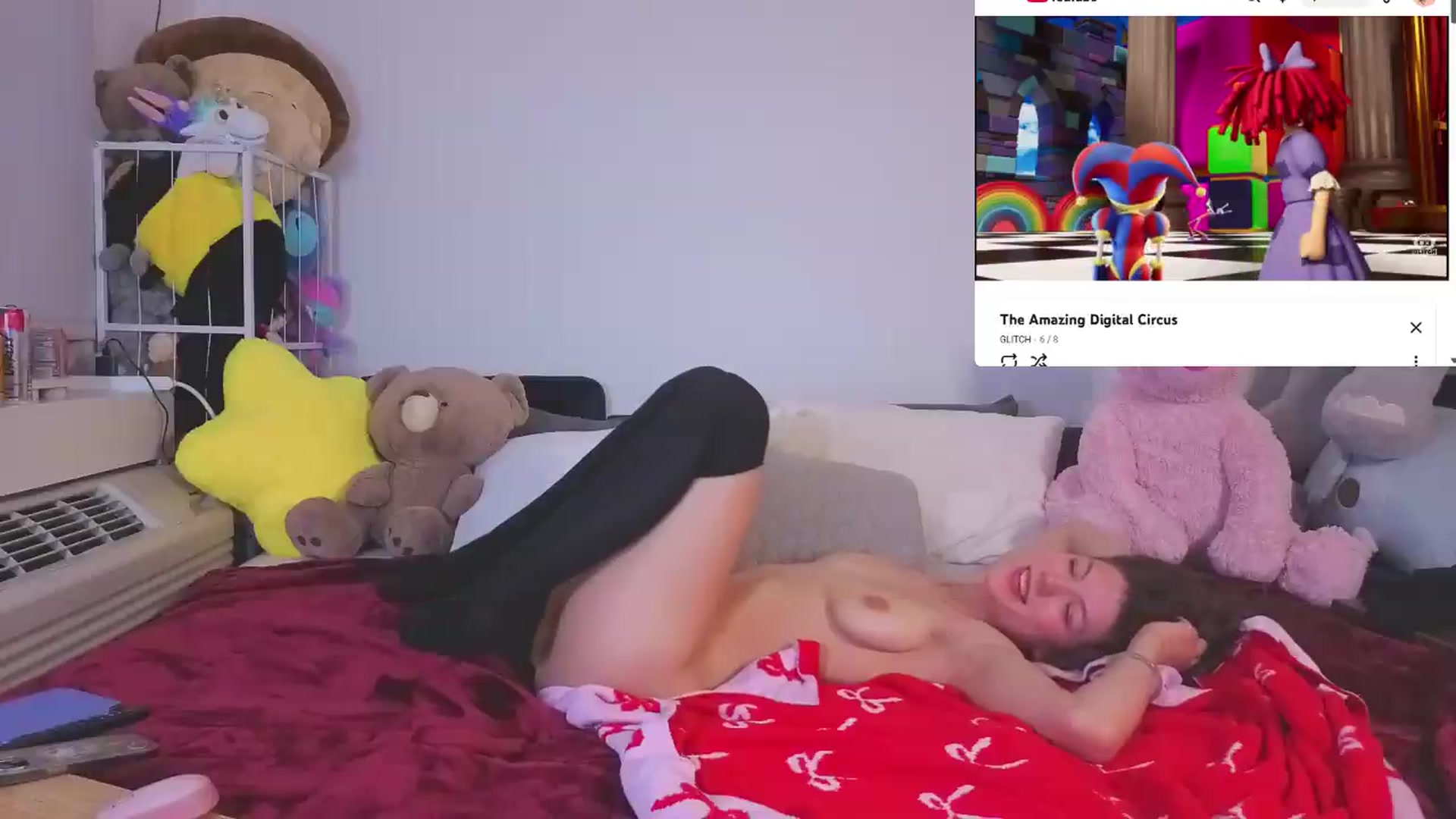 Gallery image thumbnail from LillyRayne's myfreecams stream on, 05/31/2026, 09:27 image 11 of 20