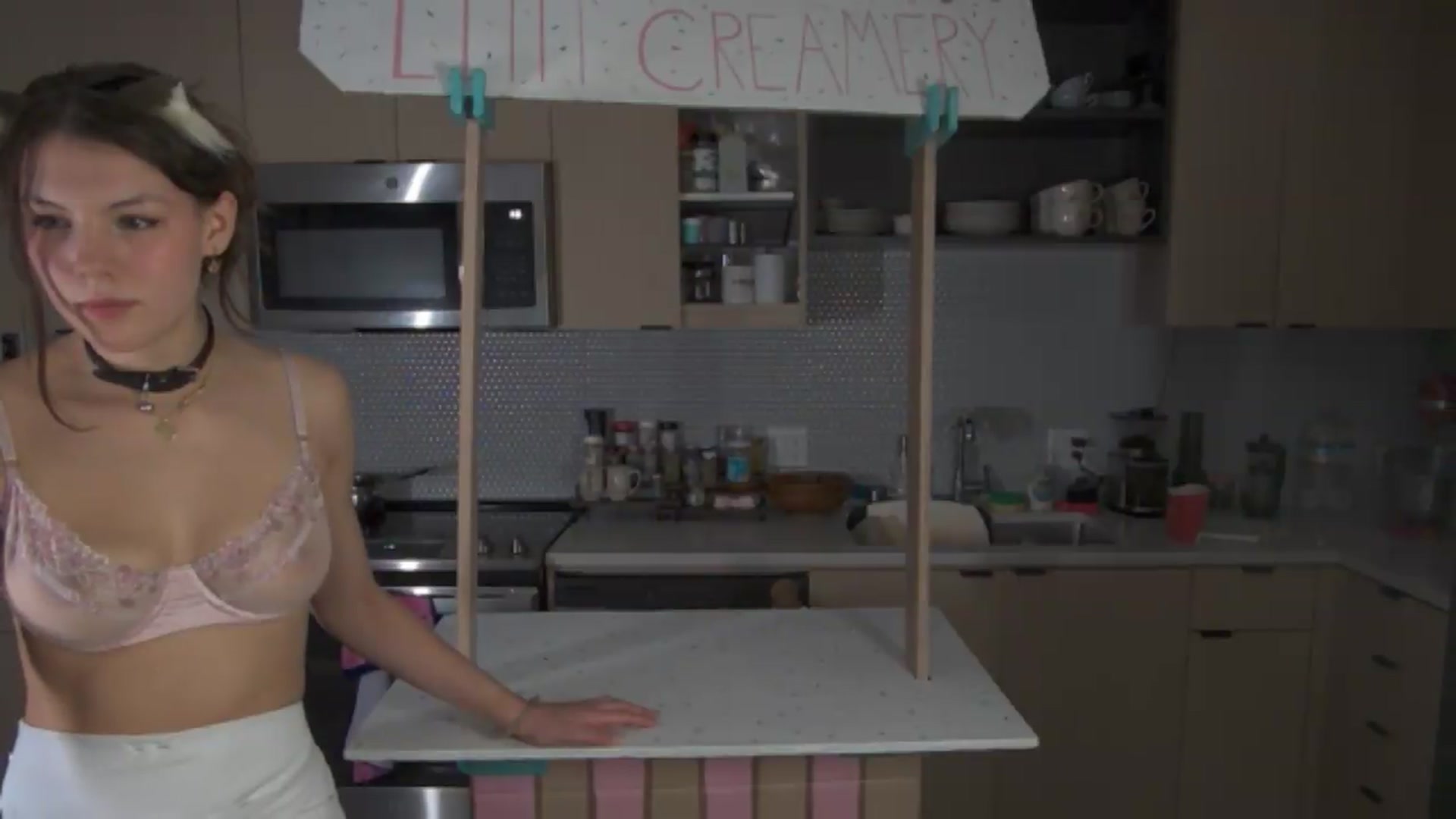 Gallery image thumbnail from LillyRayne's myfreecams stream on, 08/23/2026, 09:16 image 7 of 20