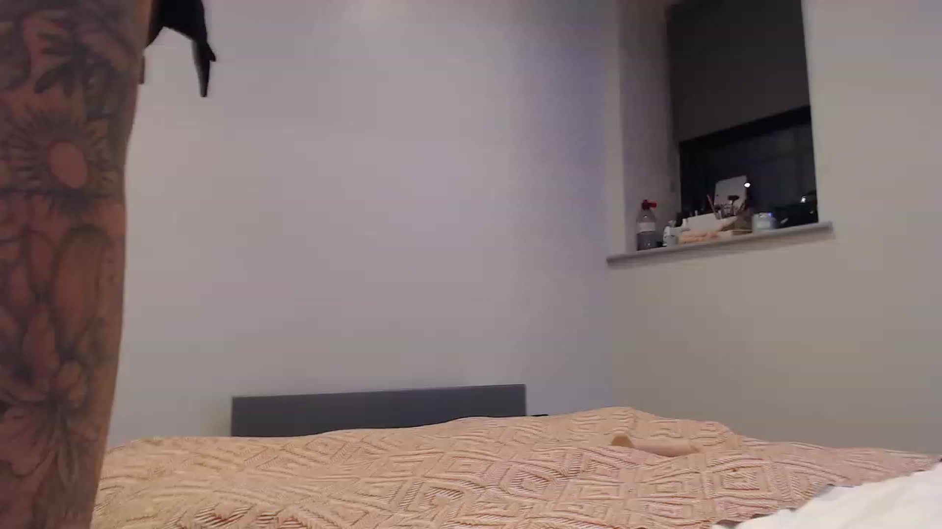 Gallery image thumbnail from LillySiren's myfreecams stream on, 11/21/2022, 17:57 image 3 of 20