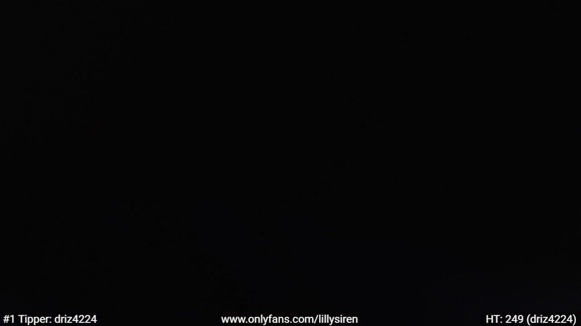 Gallery image thumbnail from LillySiren's myfreecams stream on, 12/19/2022, 18:51 image 2 of 20