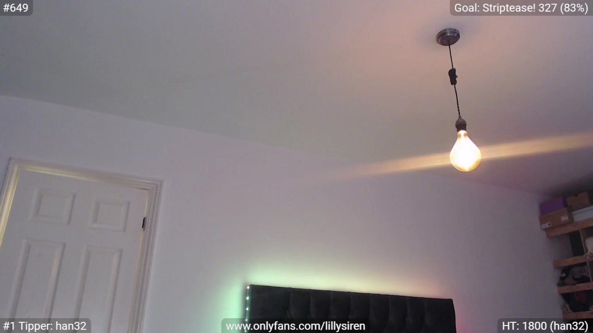 Gallery image thumbnail from LillySiren's myfreecams stream on, 04/08/2023, 17:37 image 2 of 20