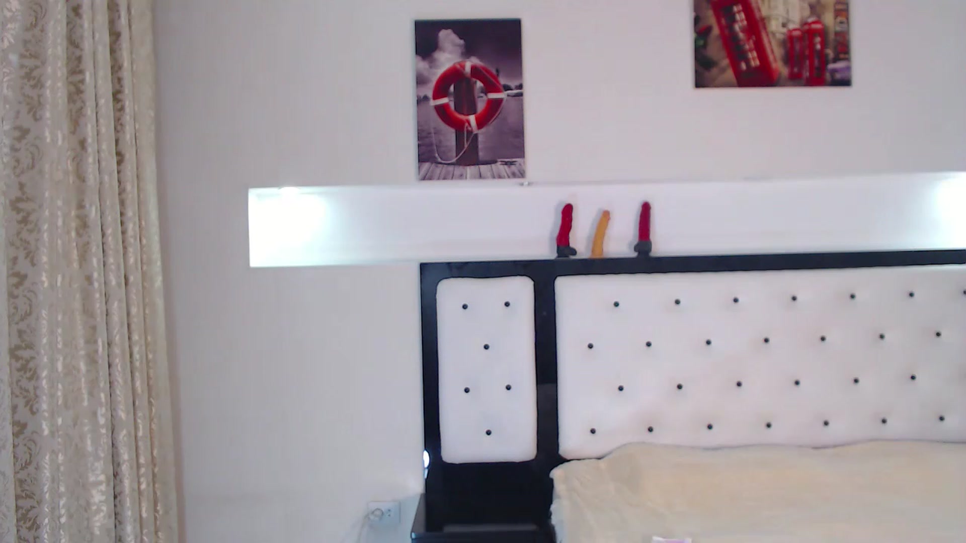 Gallery image thumbnail from Lilly_1's myfreecams stream on, 12/10/2022, 16:21 image 11 of 20