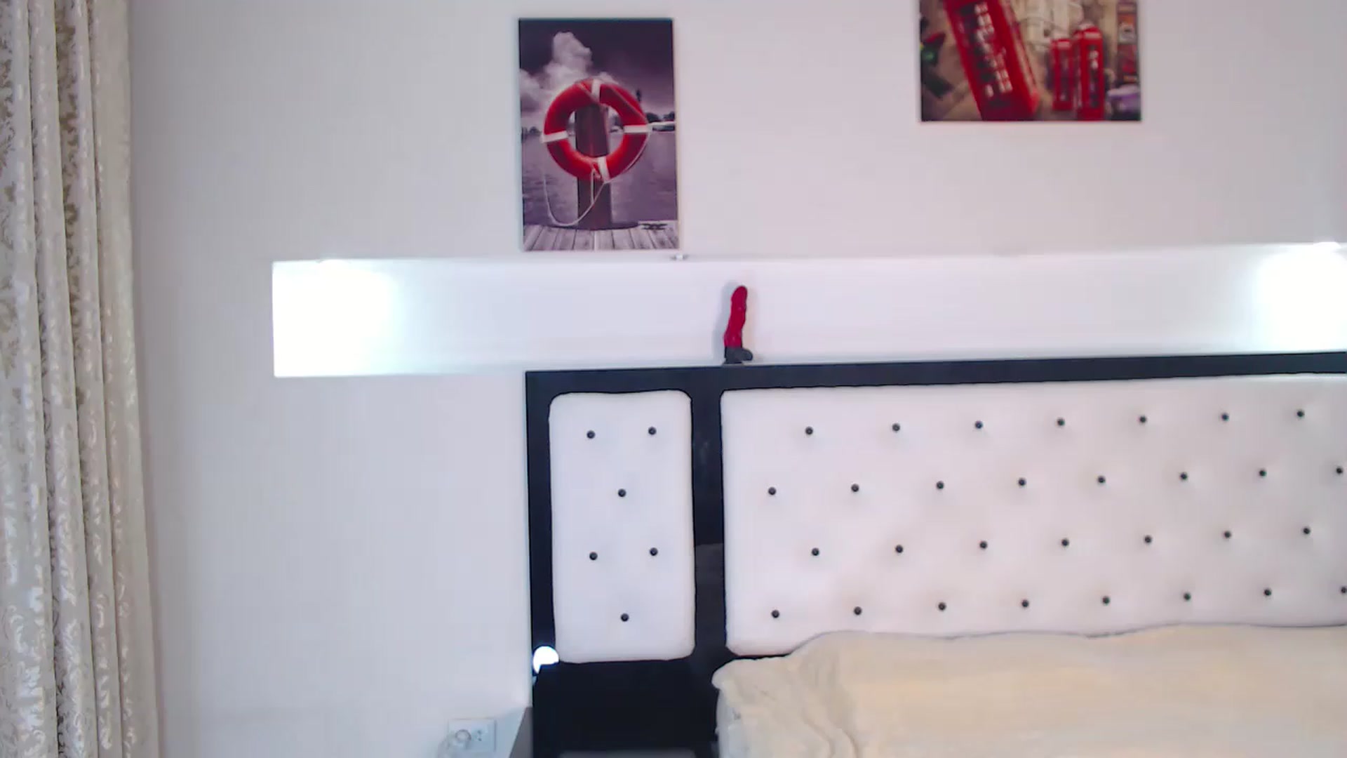 Gallery image thumbnail from Lilly_1's myfreecams stream on, 12/10/2022, 19:57 image 16 of 20