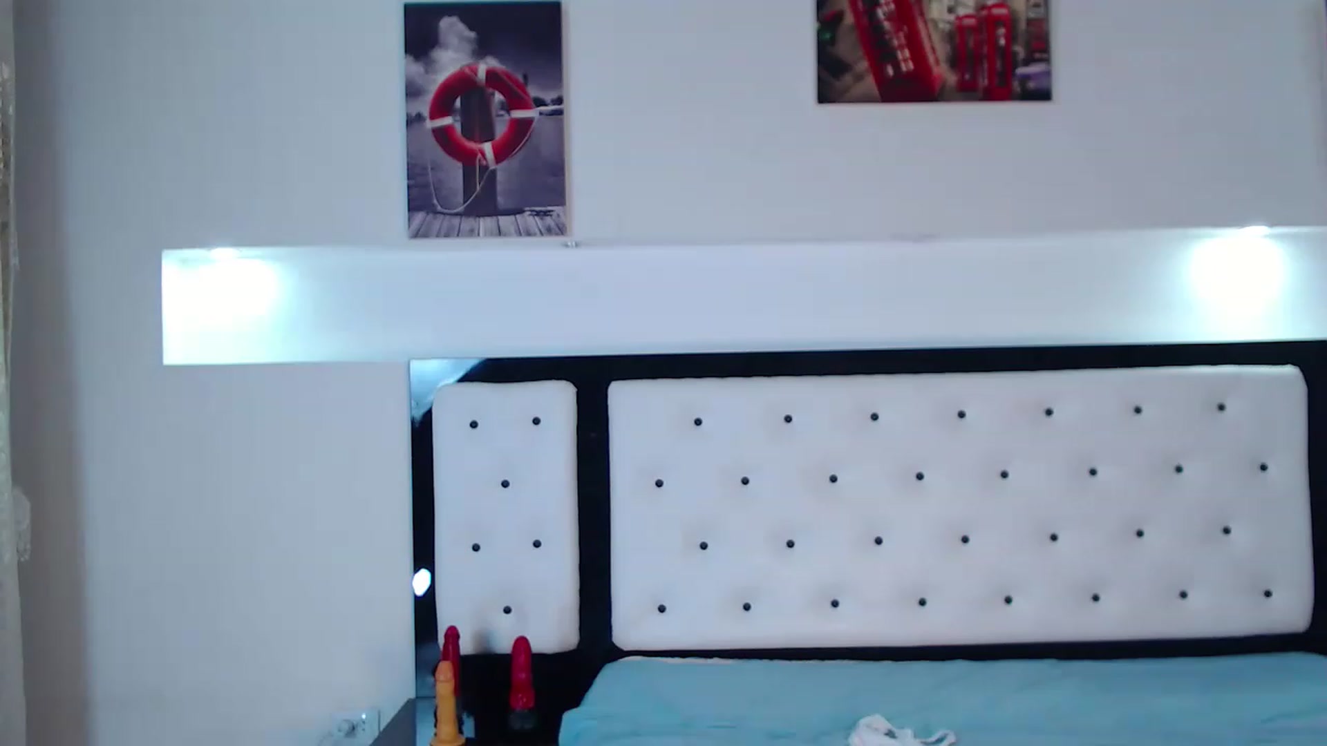Gallery image thumbnail from Lilly_1's myfreecams stream on, 12/26/2022, 19:16 image 8 of 20