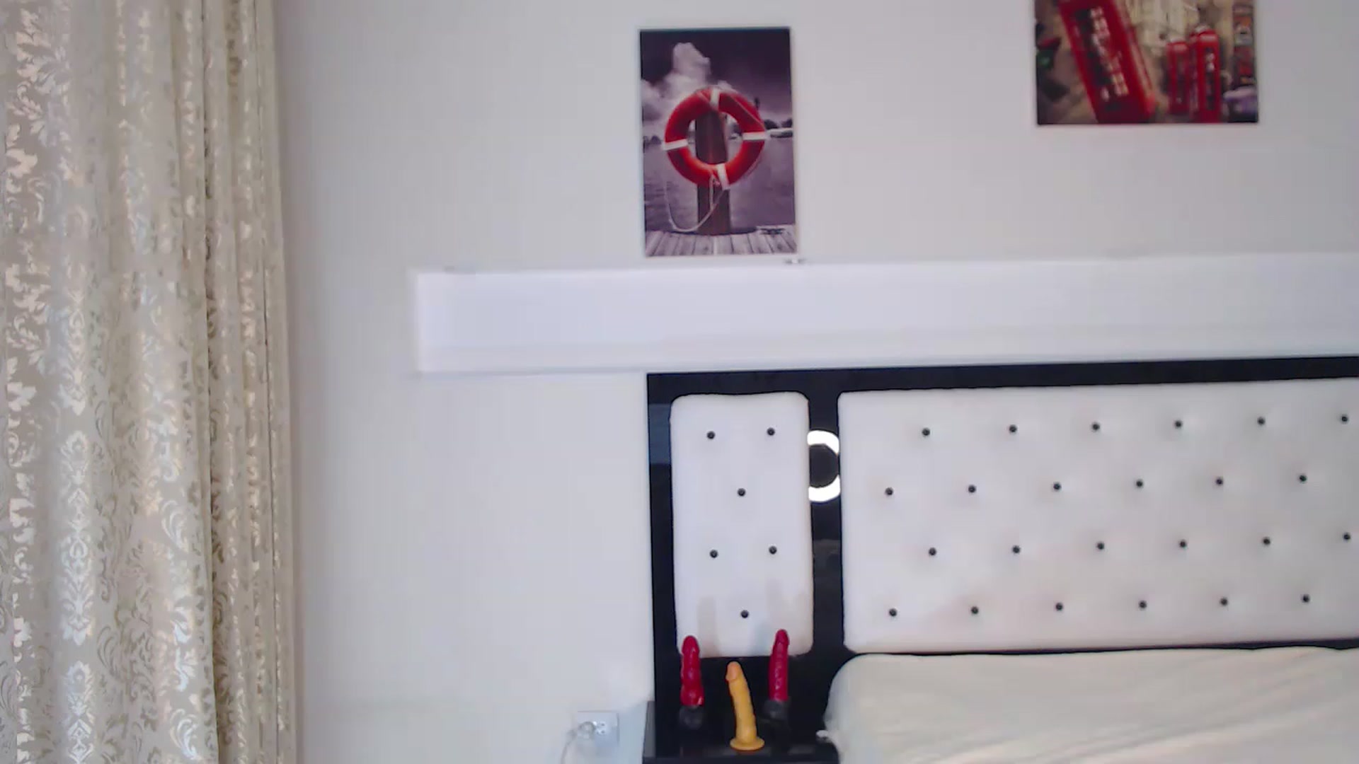 Gallery image thumbnail from Lilly_1's myfreecams stream on, 02/07/2023, 16:05 image 12 of 20