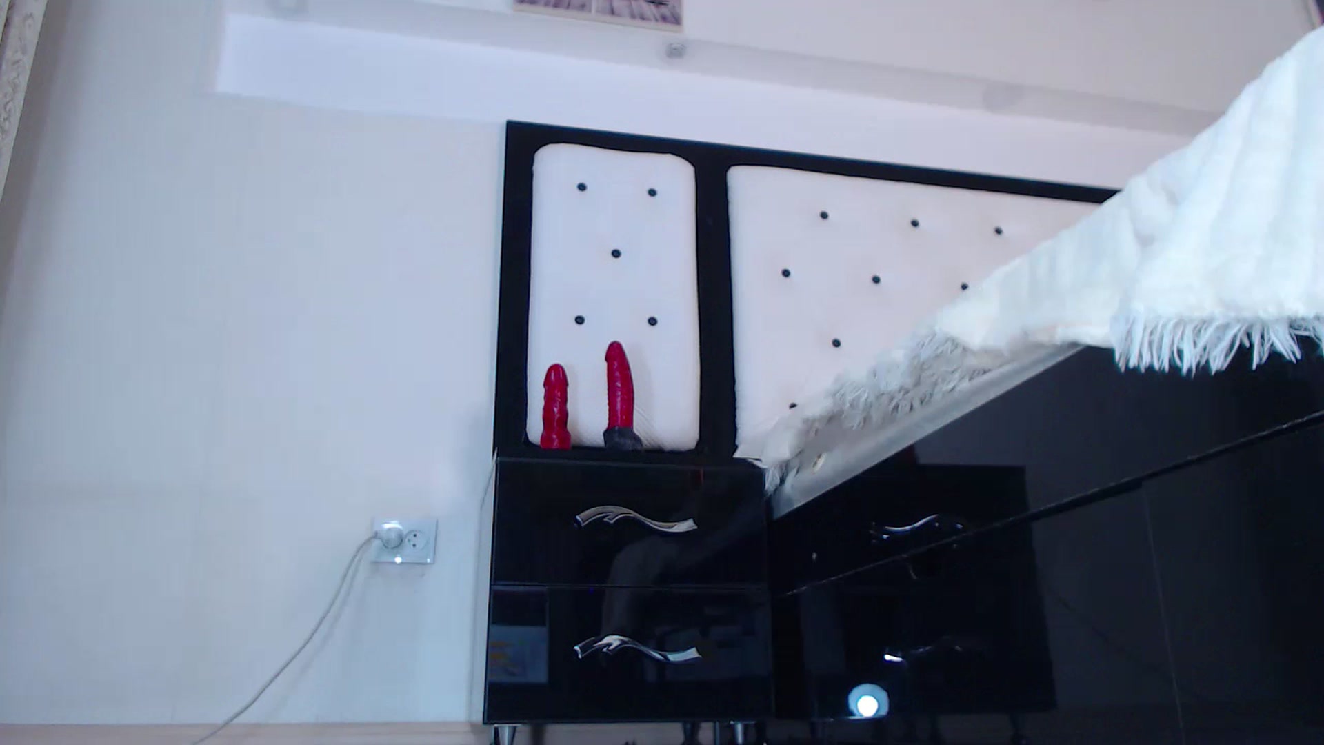 Gallery image thumbnail from Lilly_1's myfreecams stream on, 02/08/2023, 01:11 image 12 of 20