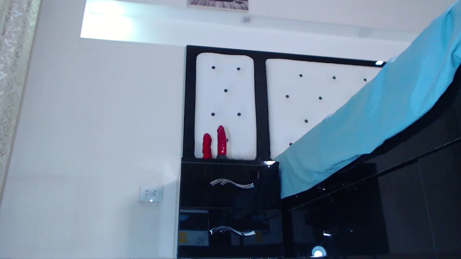 Gallery image thumbnail from Lilly_1's myfreecams stream on, 03/15/2023, 02:23 image 20 of 20